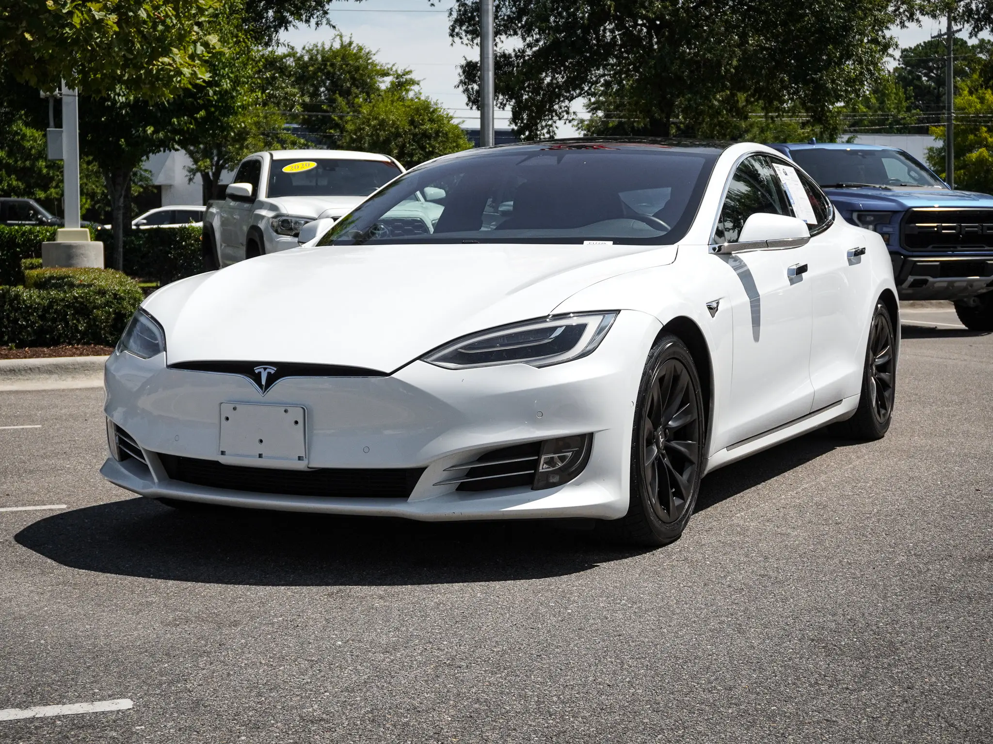 2020 Tesla Model S Long Range Plus photo 5