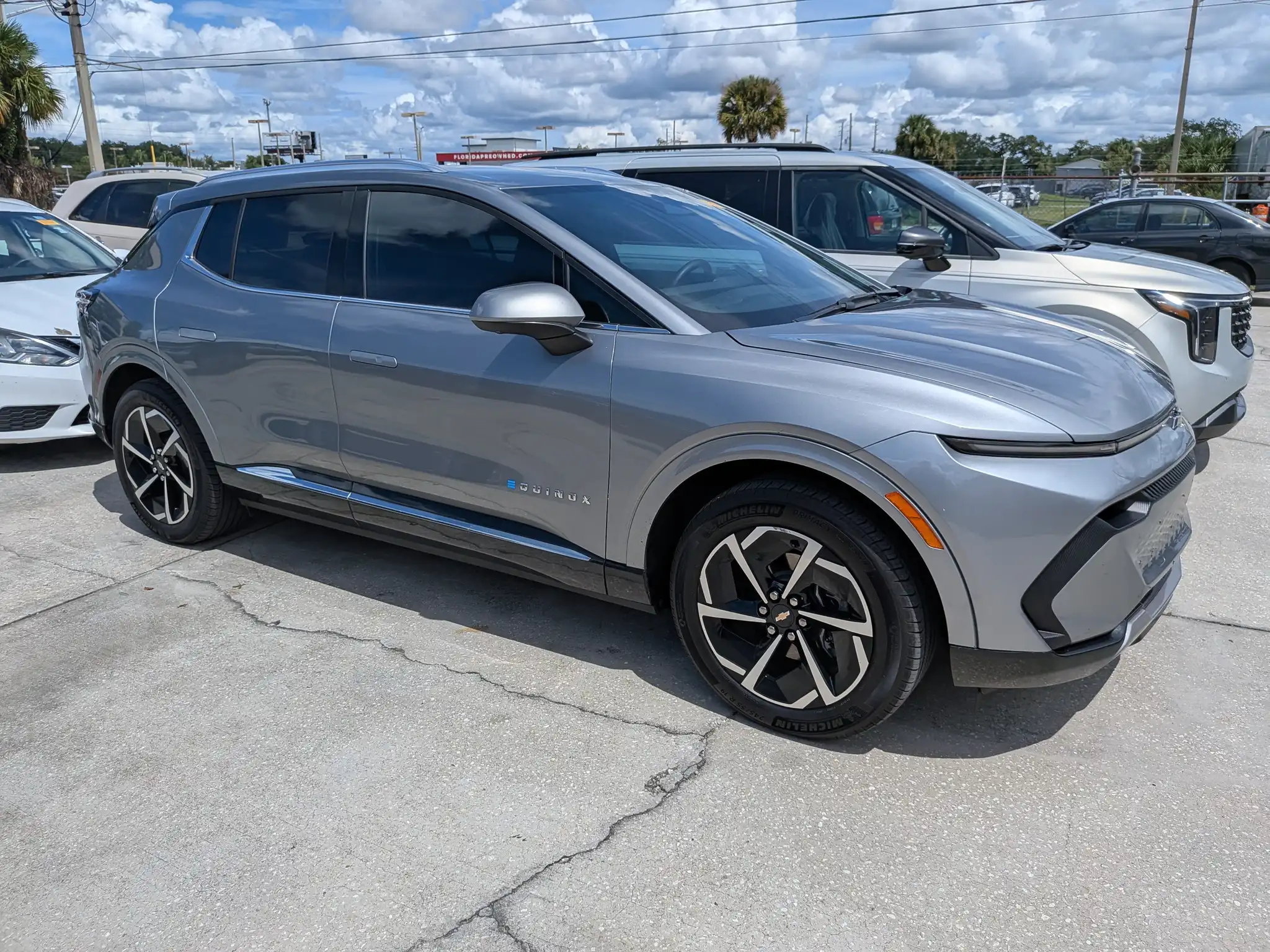 2024 Chevrolet Equinox EV 2LT FWD's photo