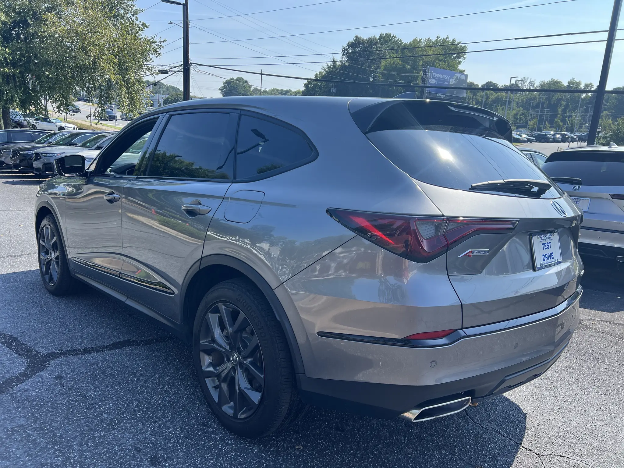 2024 Acura MDX A-Spec SH-AWD photo 3