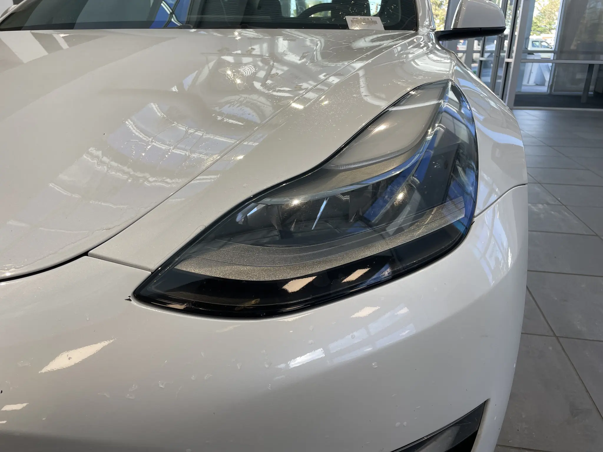 2022 Tesla Model 3 Standard Range Plus photo 5