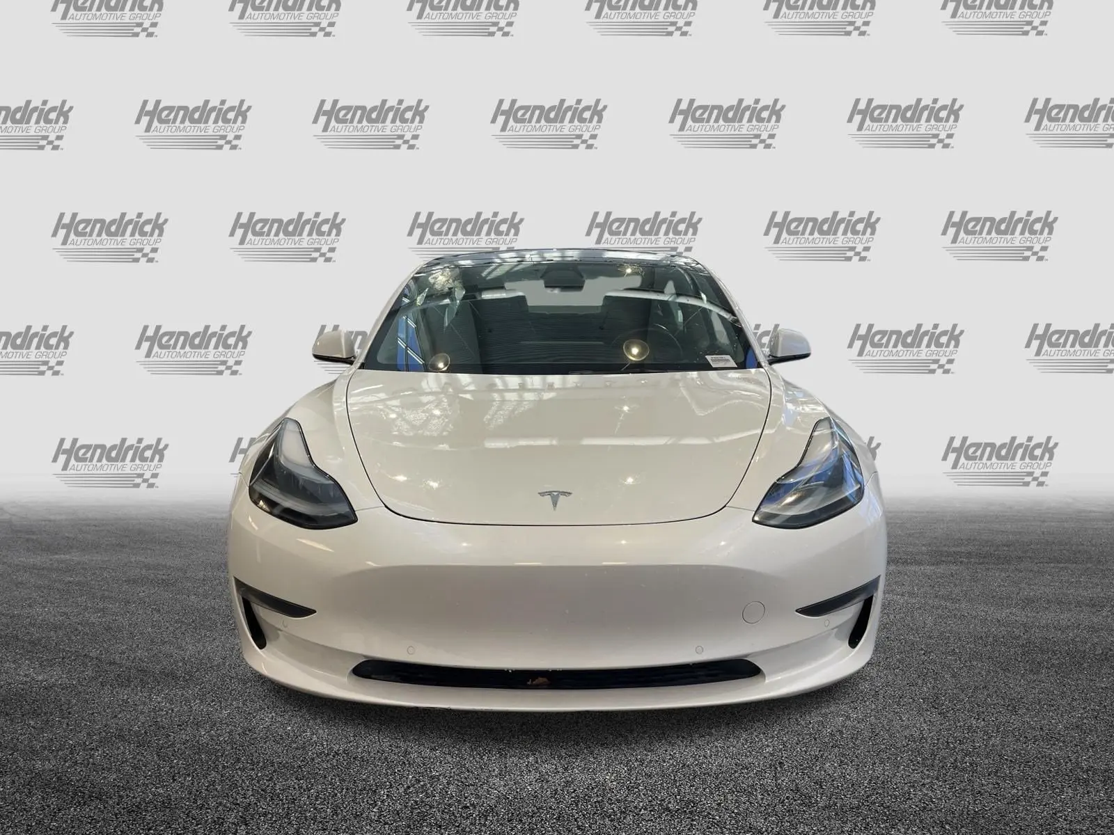 2022 Tesla Model 3 Standard Range Plus photo 3
