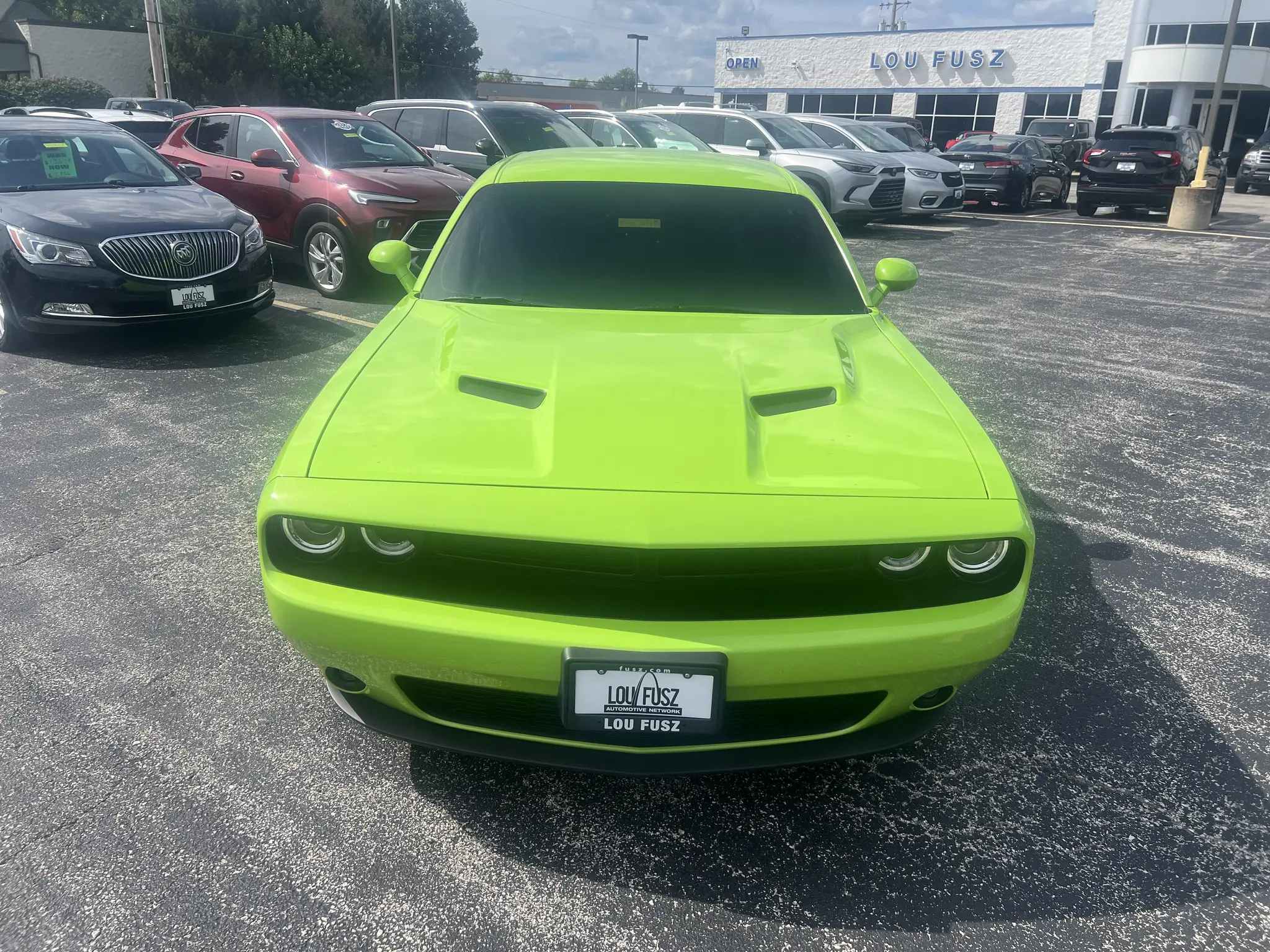 2023 Dodge Challenger SXT Auto photo 3