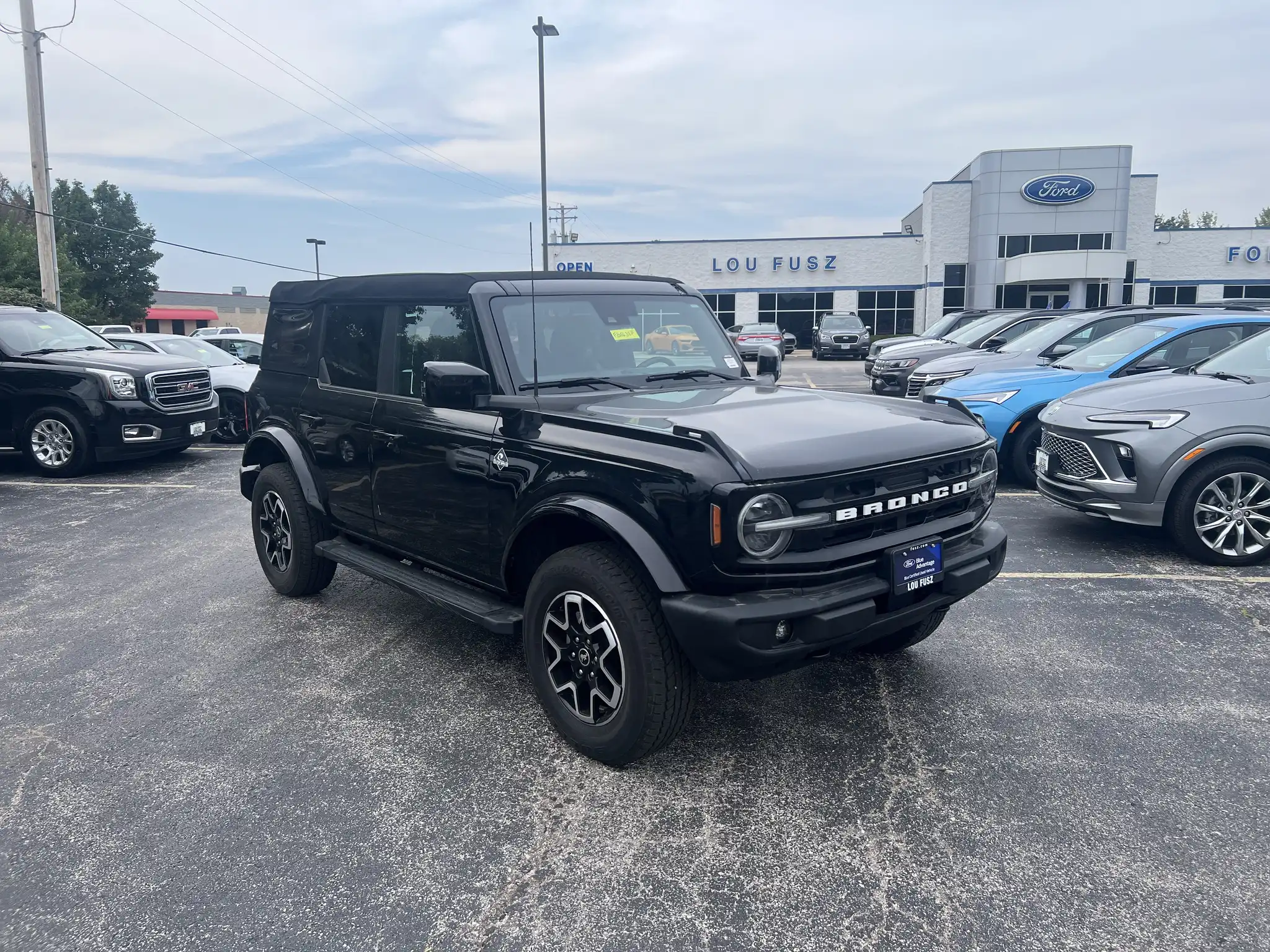 2023 Ford Bronco Outer Banks 4WD's photo