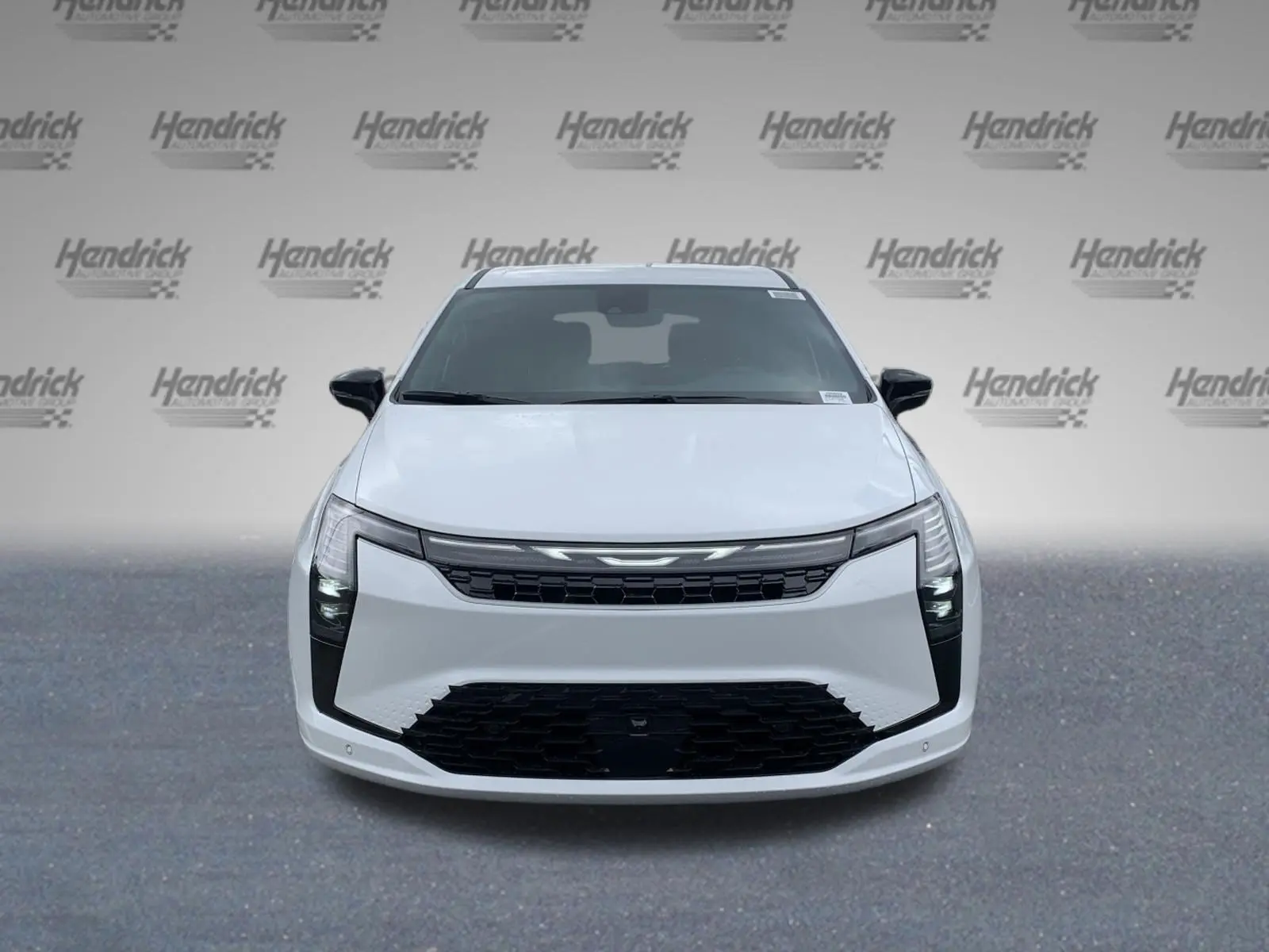 2027 Chrysler Pacifica Select photo 3