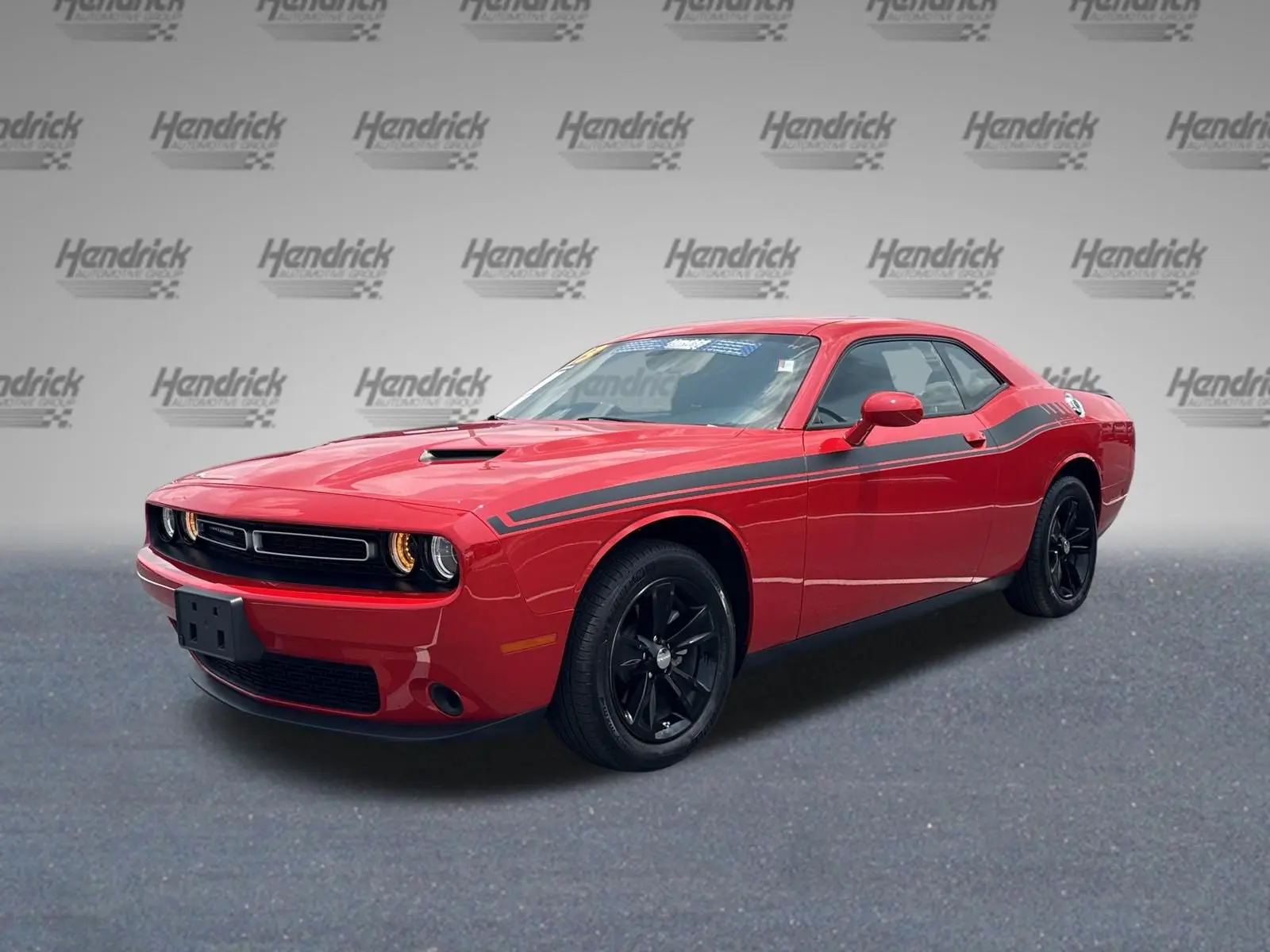2023 Dodge Challenger SXT Auto photo 5