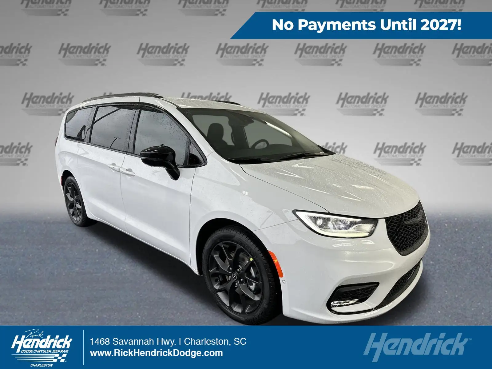 2026 Chrysler Pacifica Select photo 1