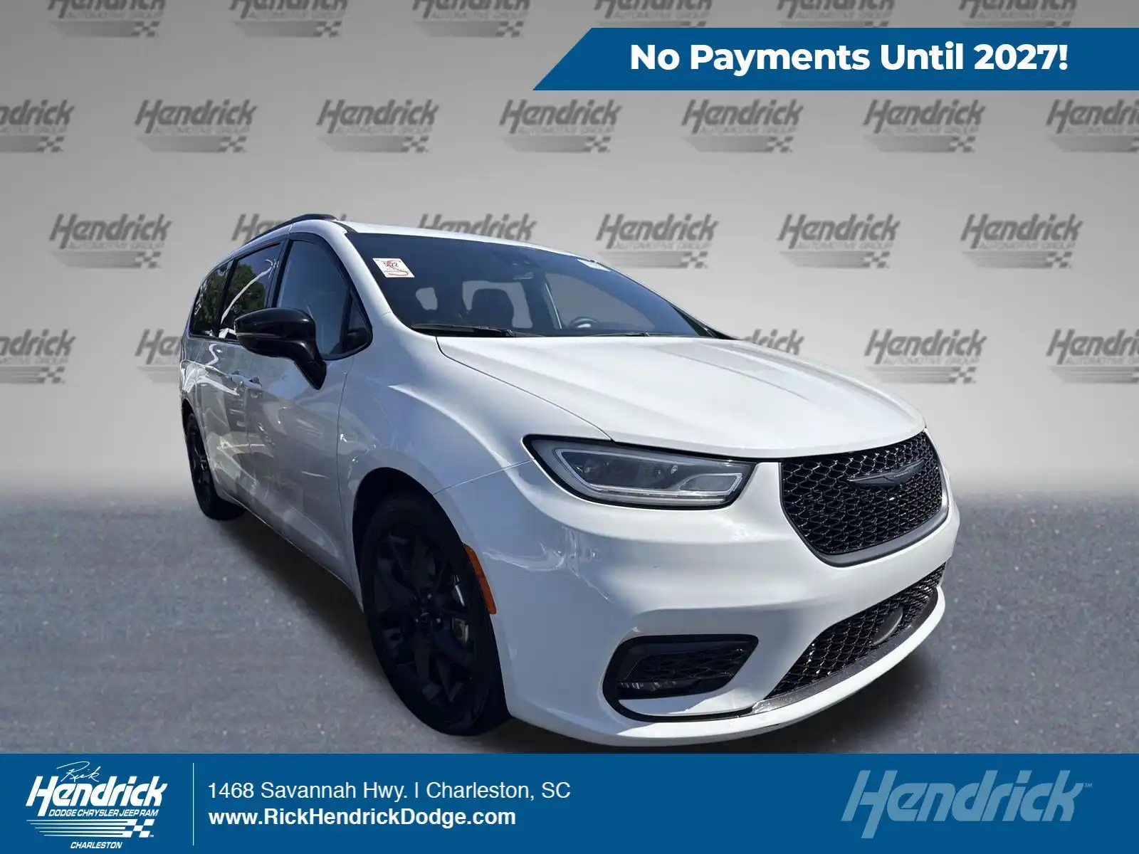 2025 Chrysler Pacifica Limited's photo