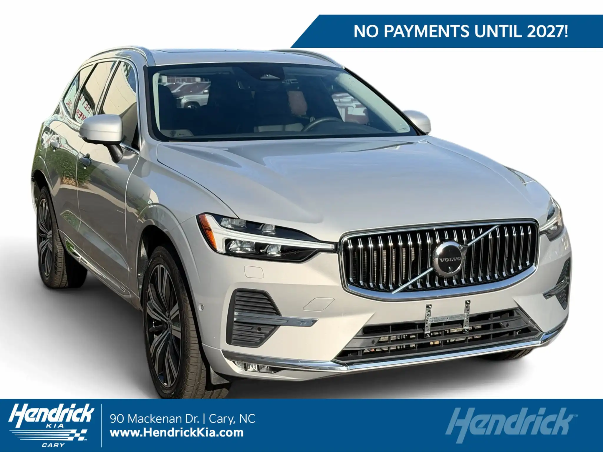 2023 Volvo XC60 B5 Plus Bright Theme FWD's photo