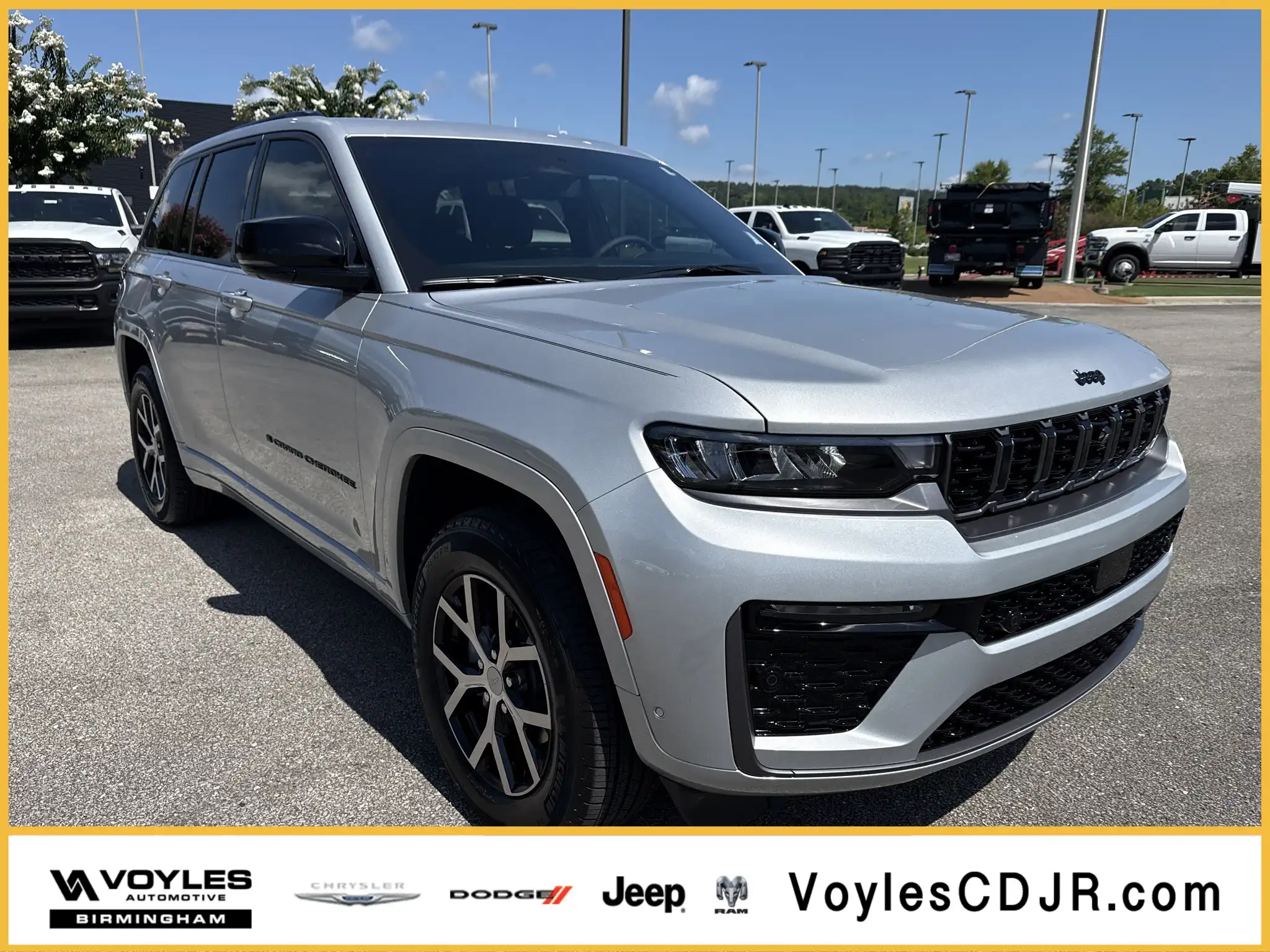 2026 Jeep Grand Cherokee Limited Reserve 4x4's photo