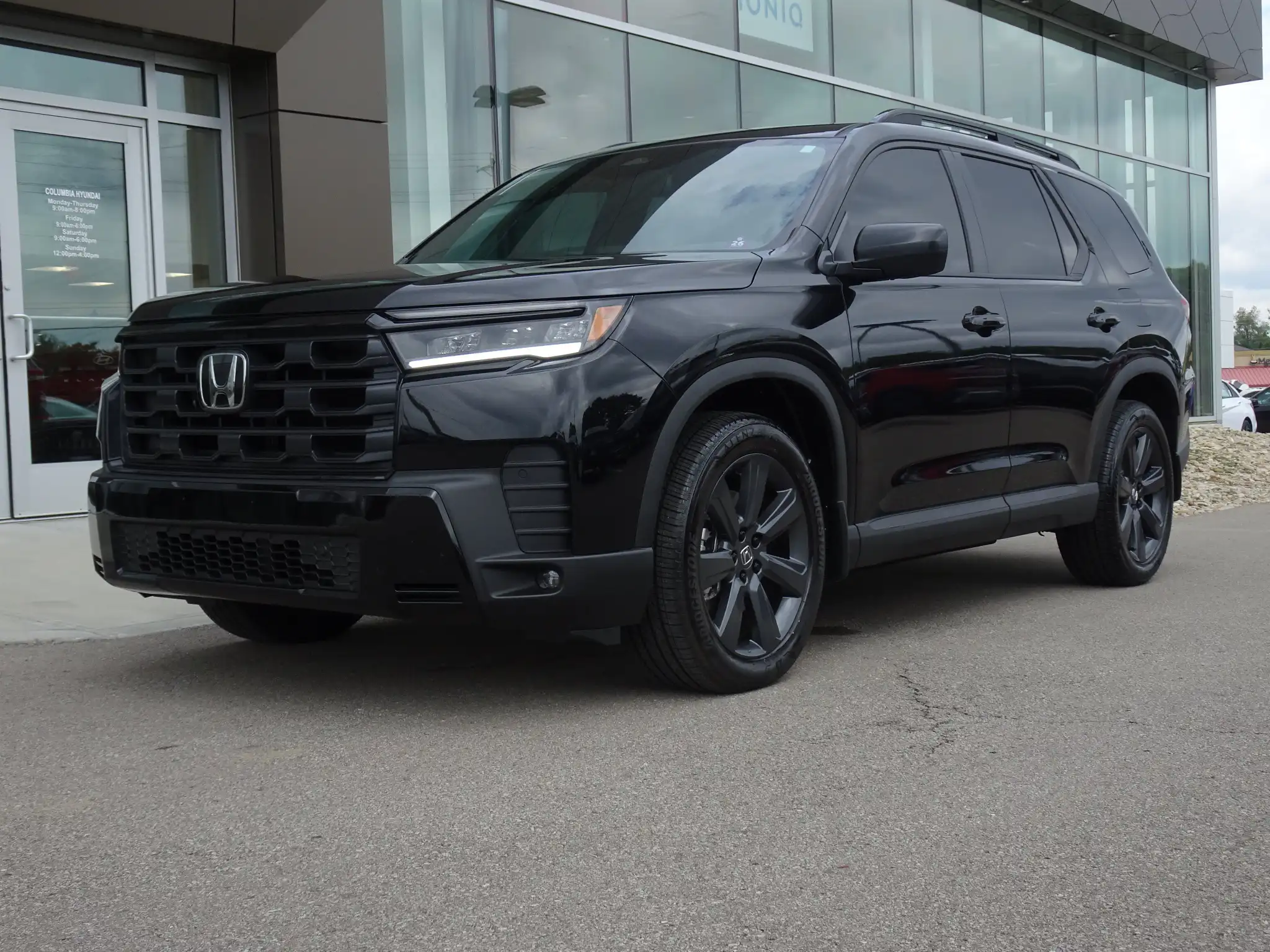 2026 Honda Pilot Sport AWD's photo
