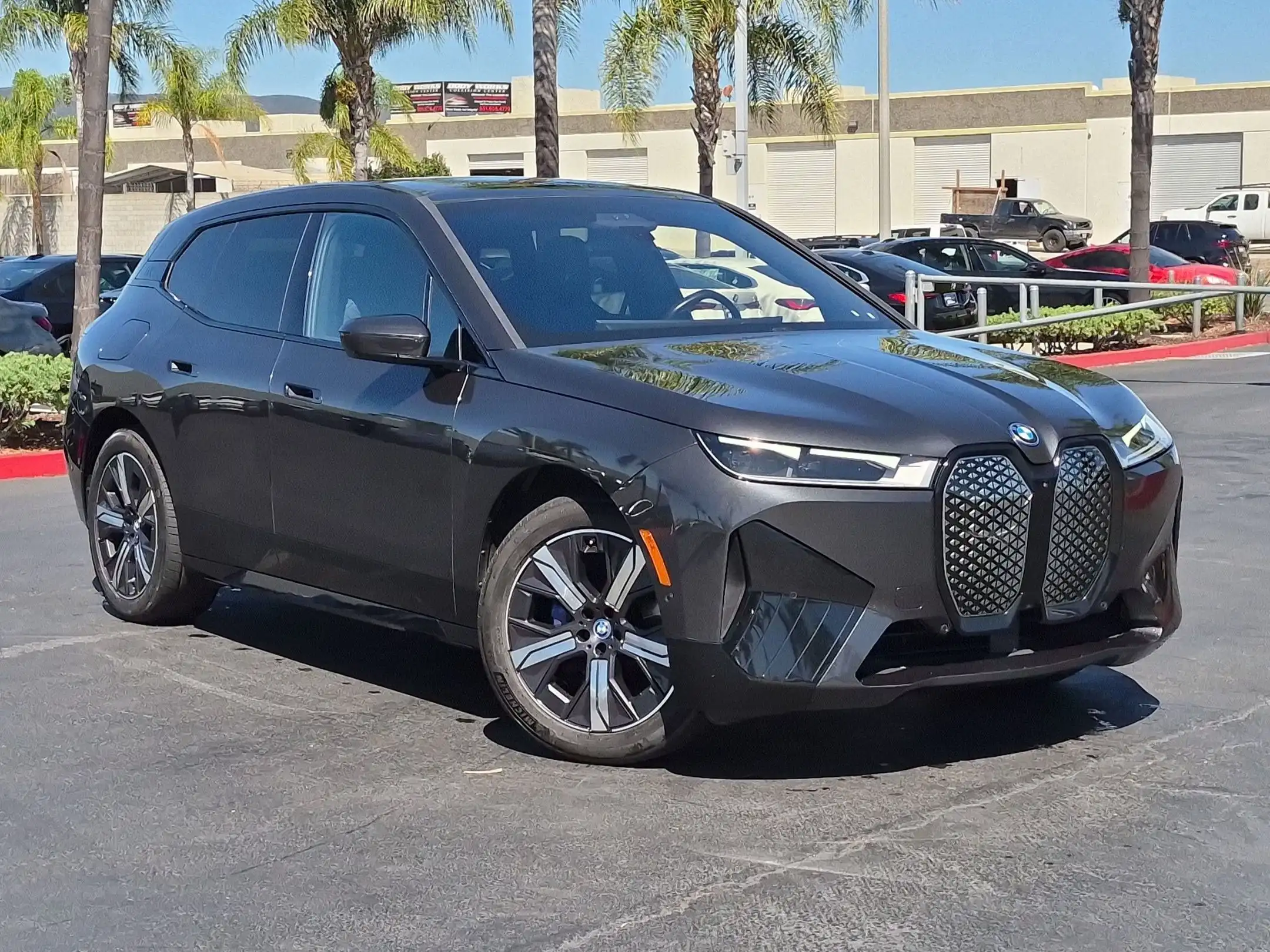 2024 BMW iX xDrive50's photo