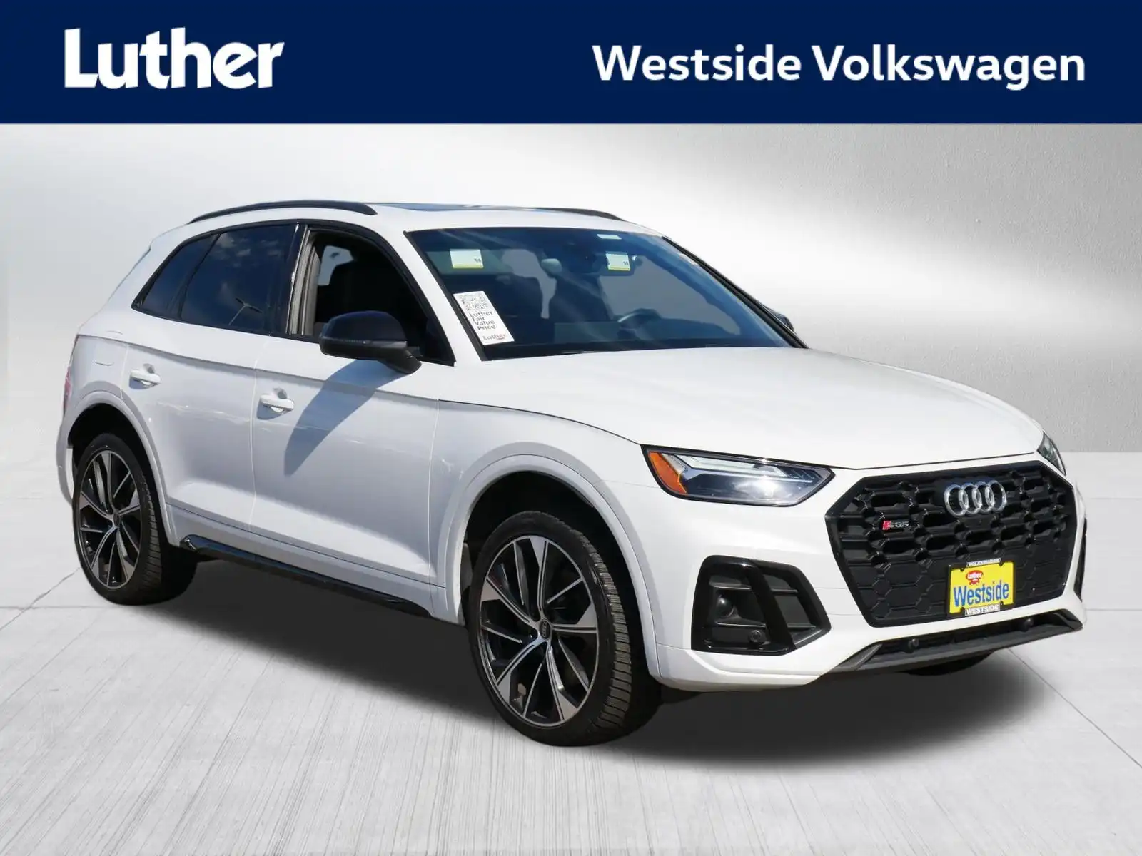 2023 Audi SQ5 Premium Plus's photo