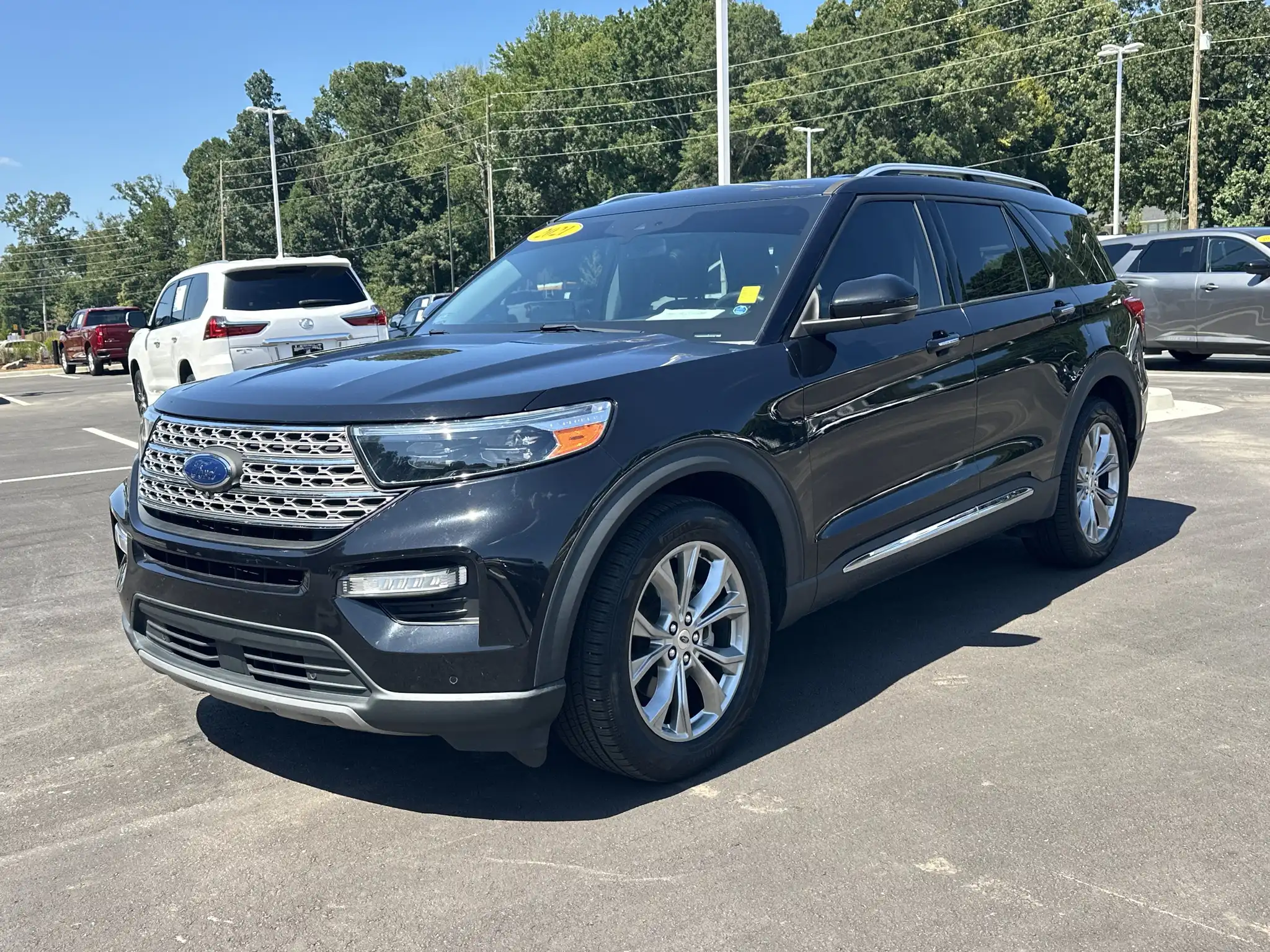 2021 Ford Explorer Limited RWD's photo