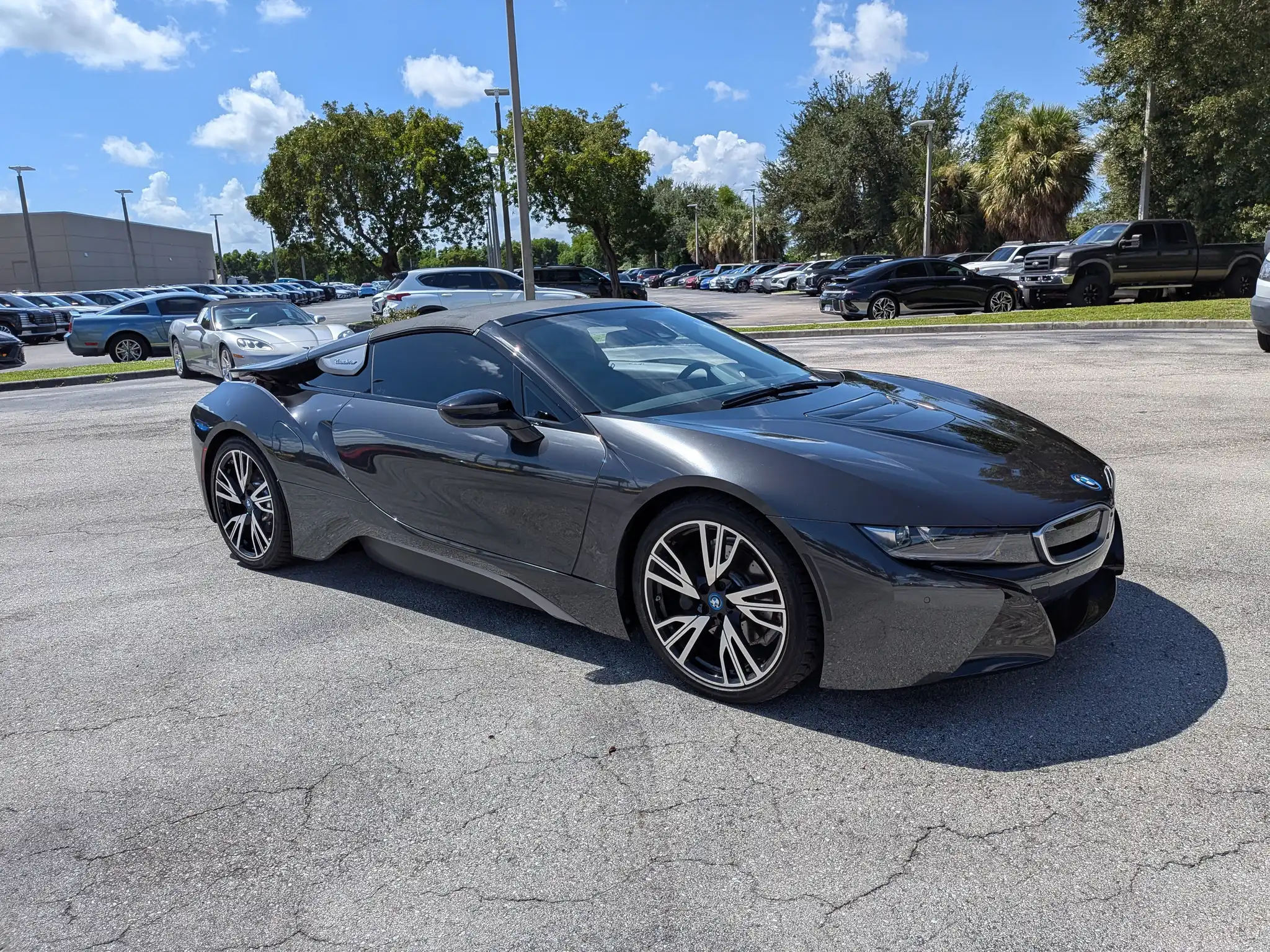 2019 BMW i8 Roadster's photo