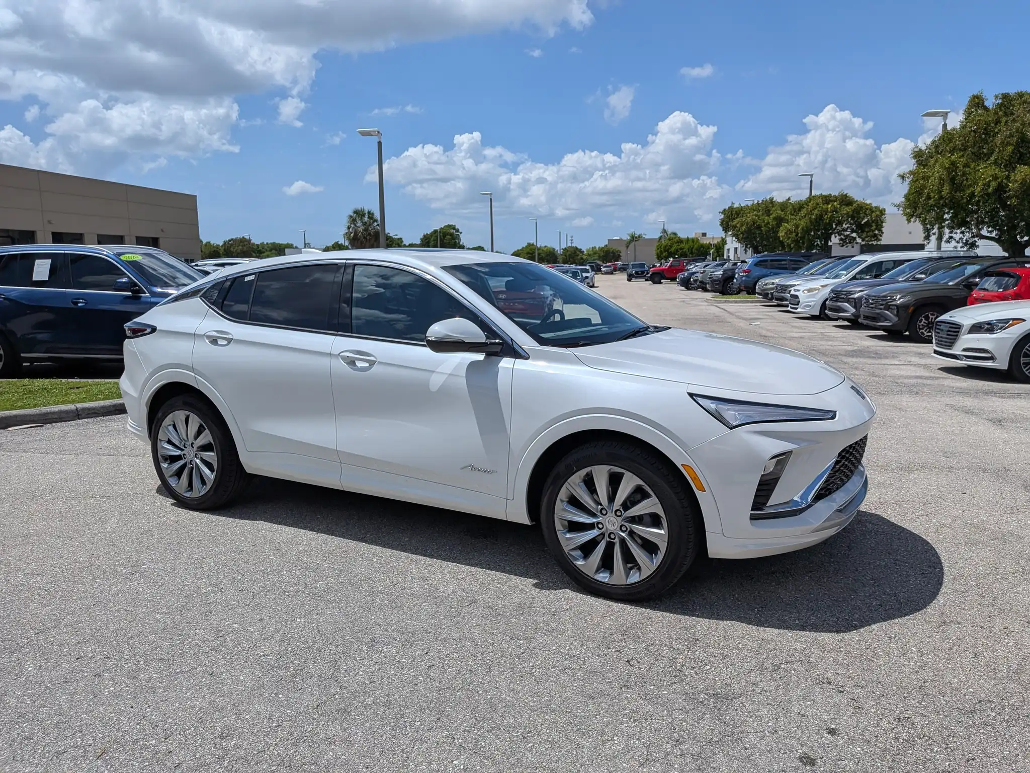 2025 Buick Envista Avenir's photo