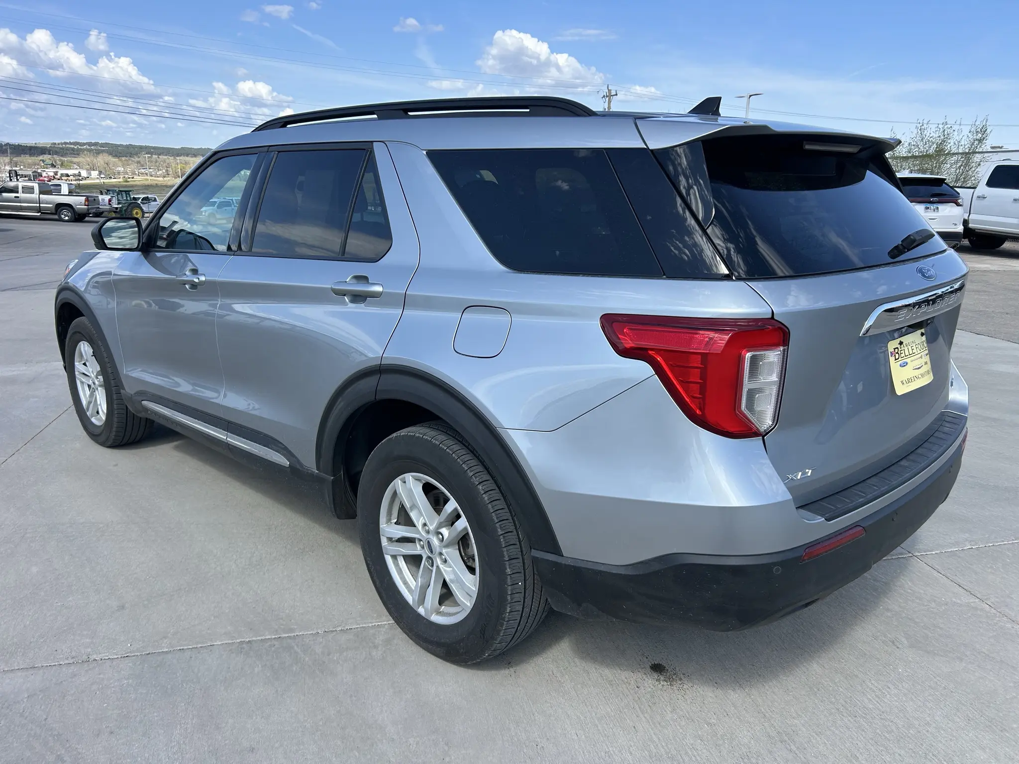 2024 Ford Explorer XLT 4WD photo 5