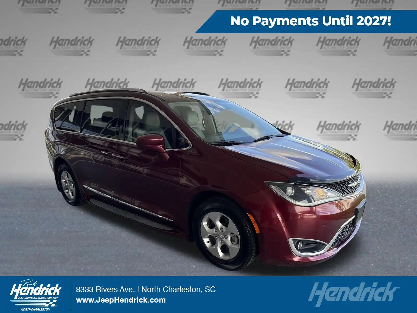 2017 Chrysler Pacifica Touring L Plus's photo