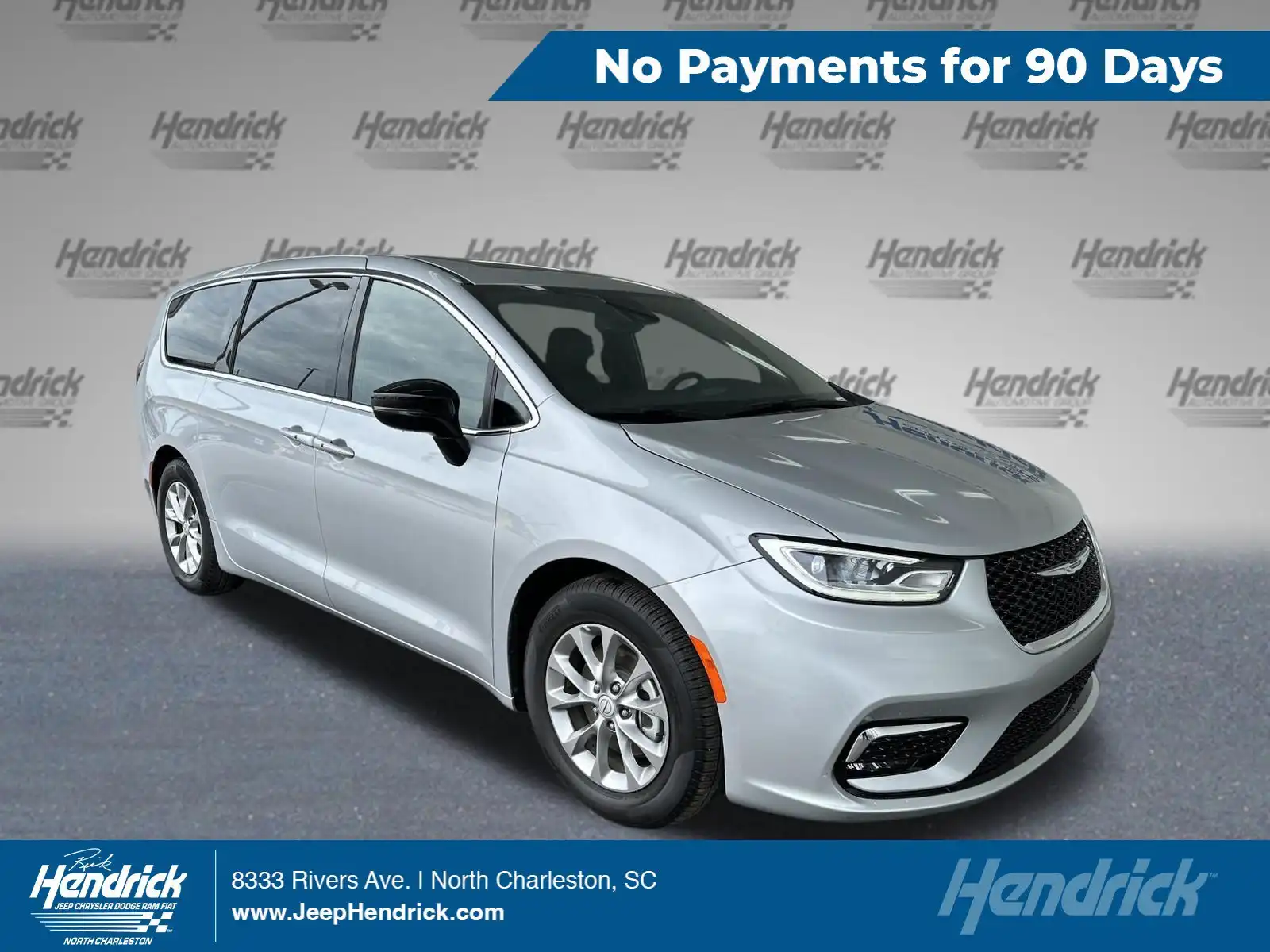 2026 Chrysler Pacifica Limited's photo