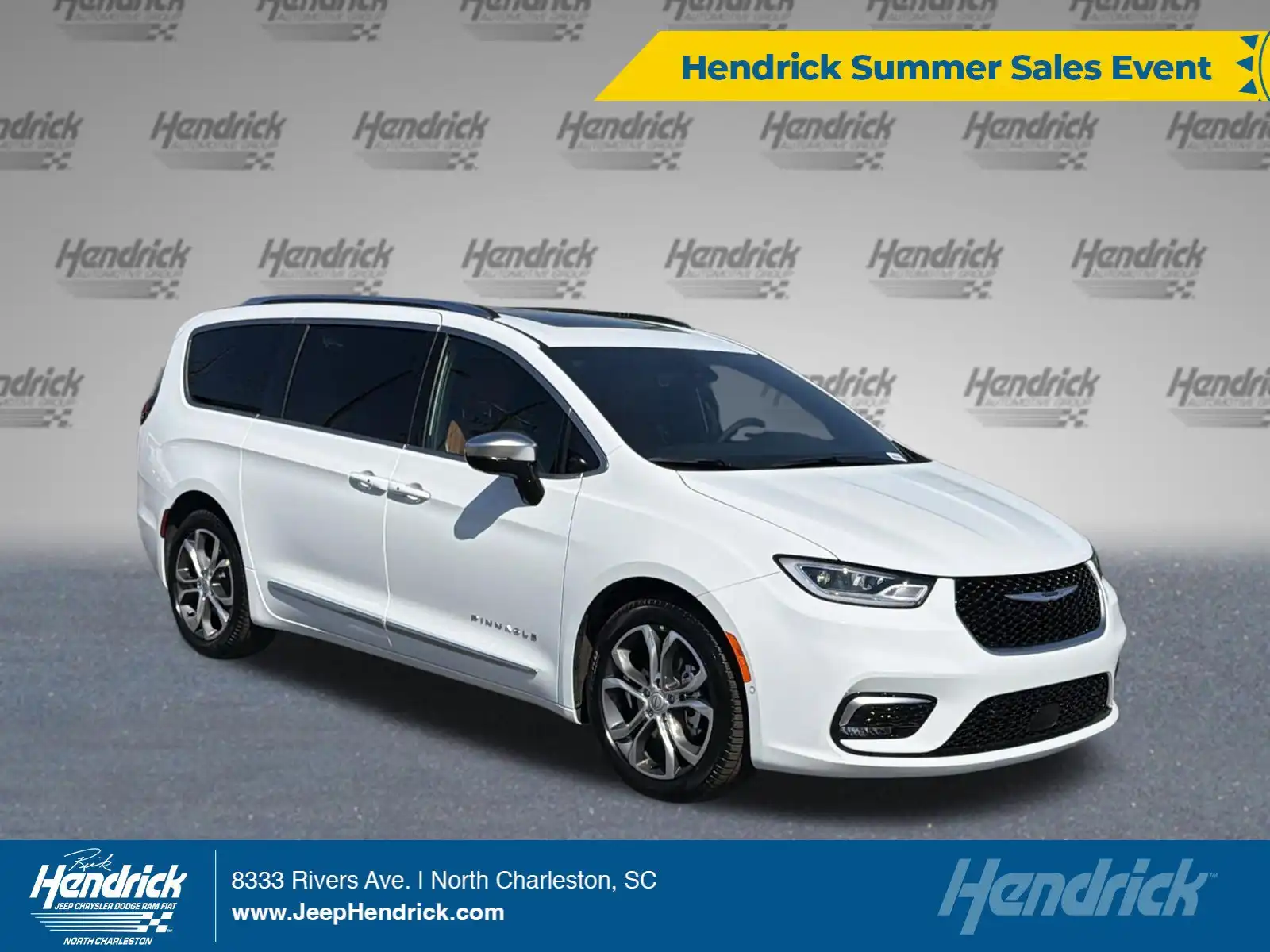 2026 Chrysler Pacifica Pinnacle's photo