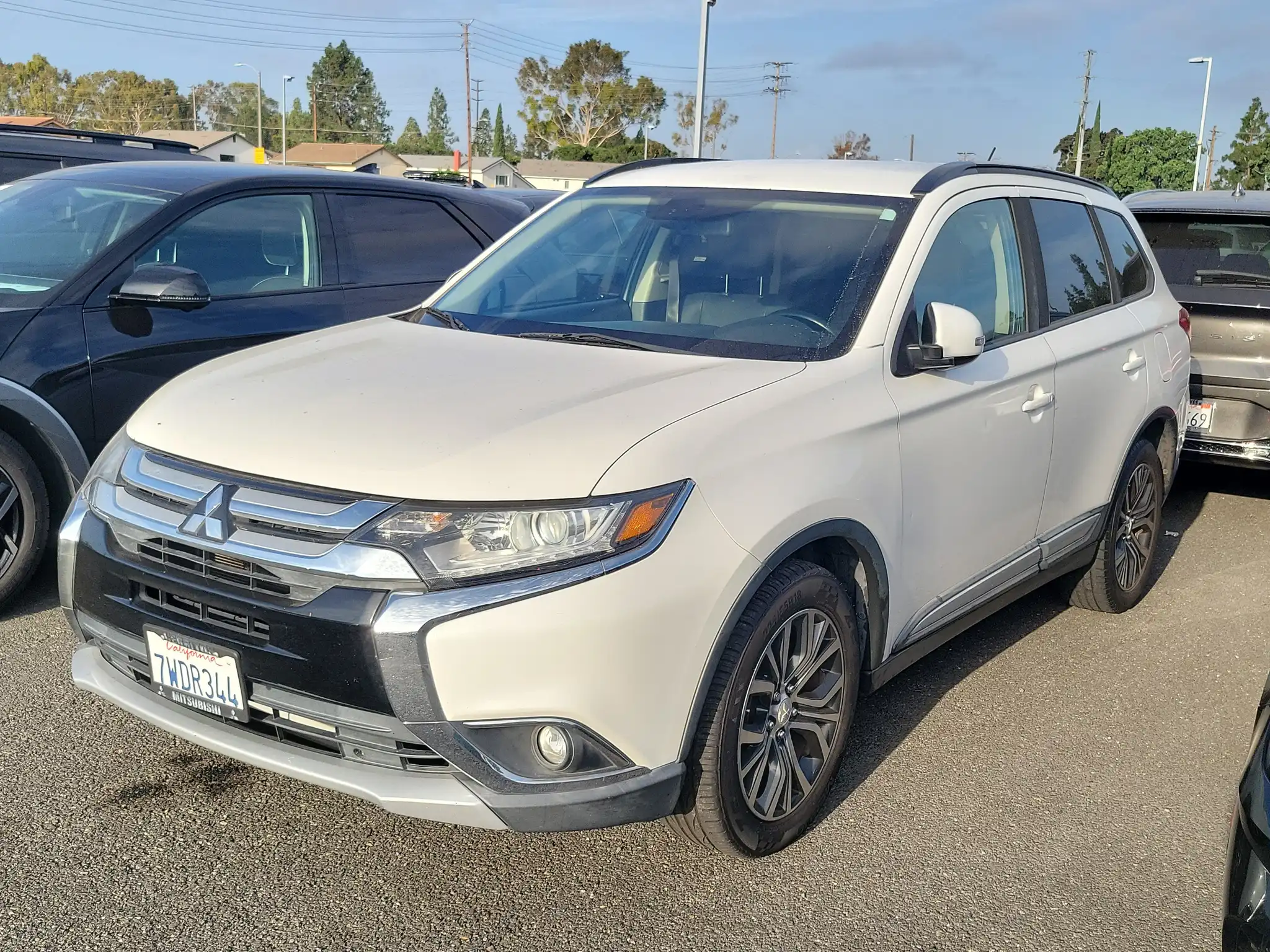 2016 Mitsubishi Outlander SEL S-AWC's photo