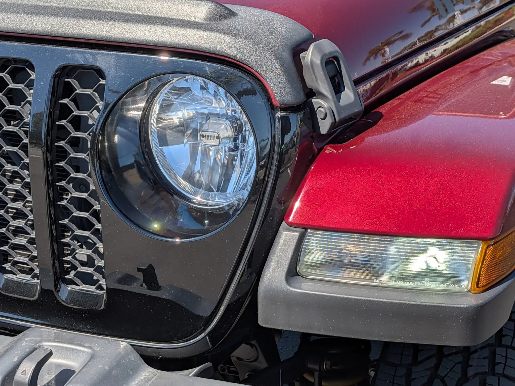 2021 Jeep Gladiator Willys Sport photo 5