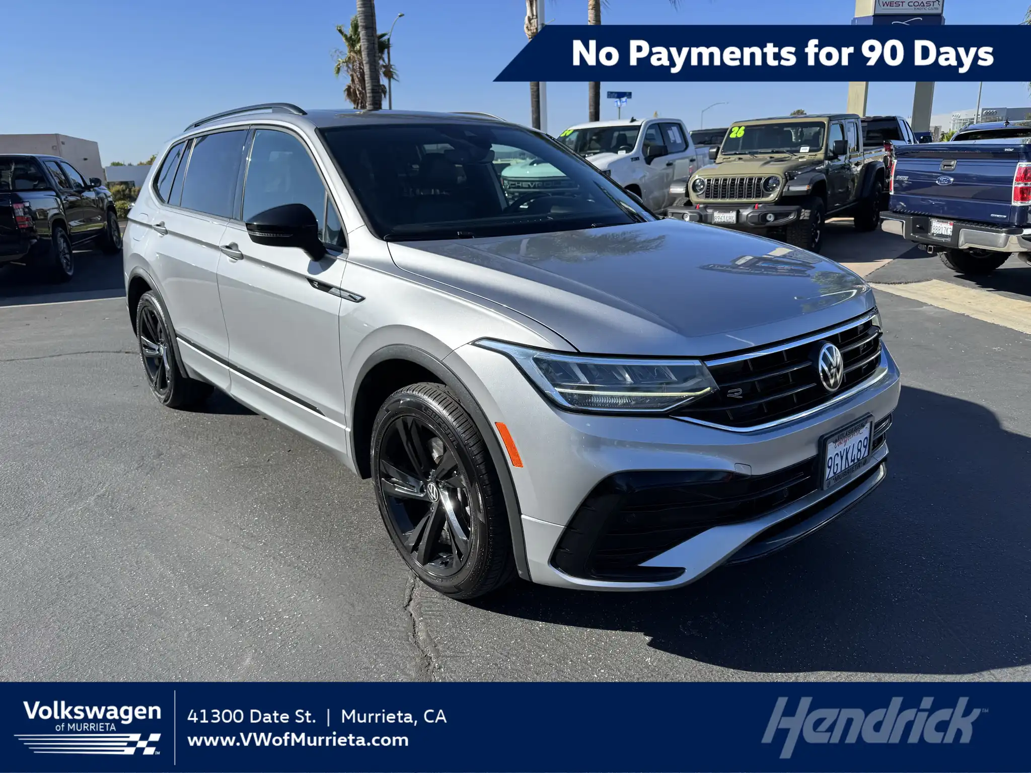 2023 Volkswagen Tiguan 2.0T SE R-Line Black's photo