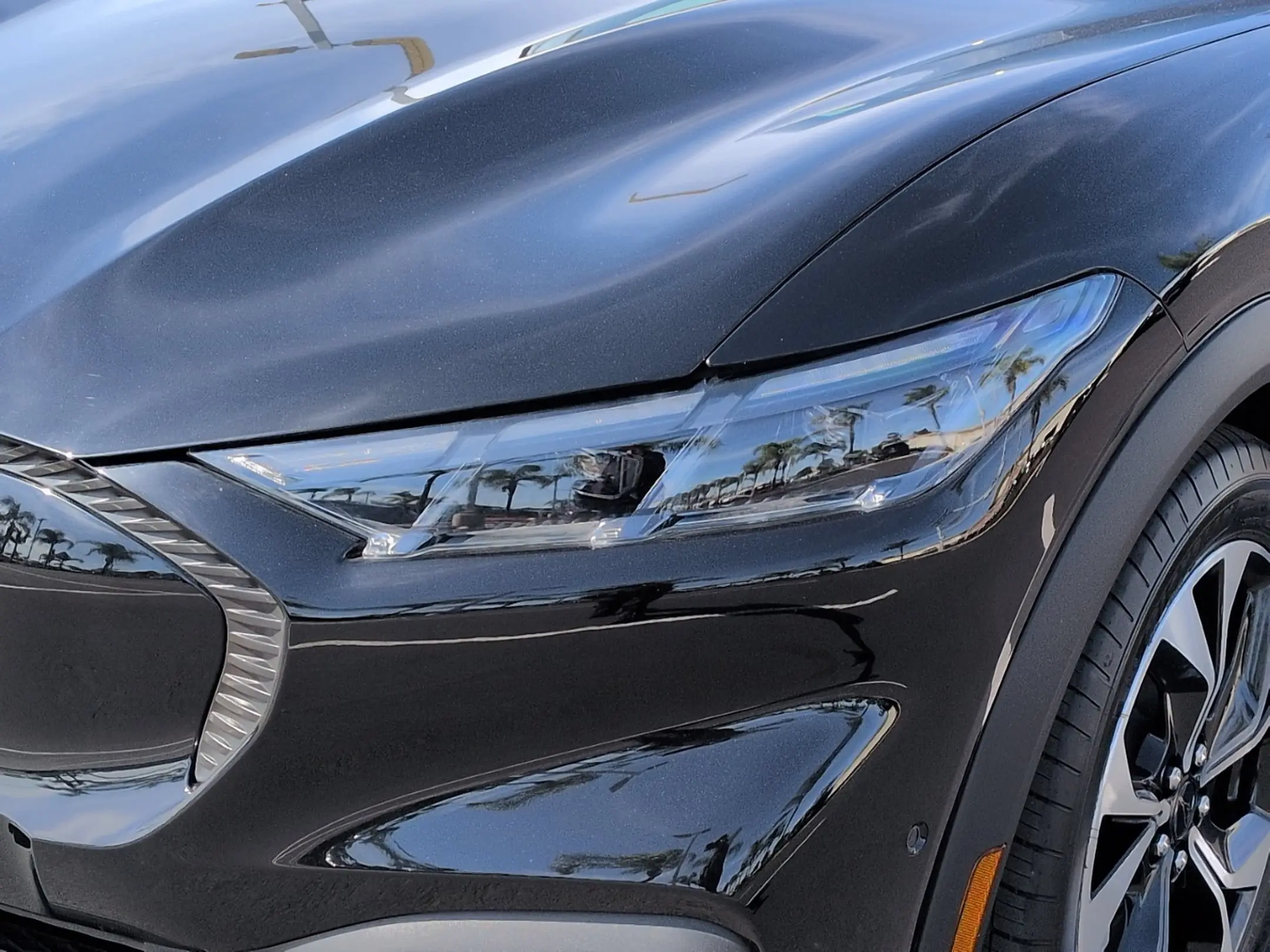 2024 Ford Mustang-Mach-e Select photo 5