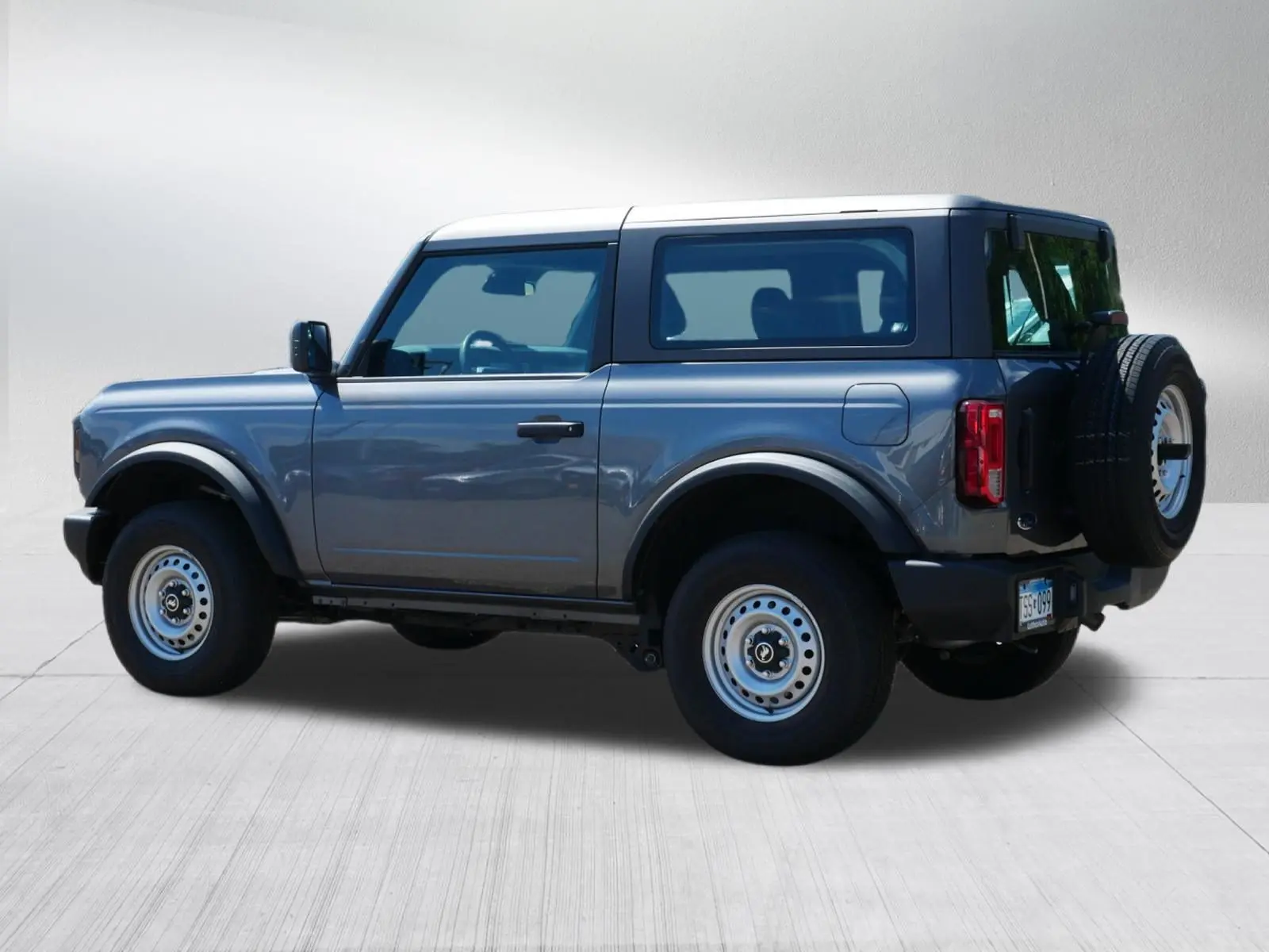 2025 Ford Bronco Base 4x4 photo 5
