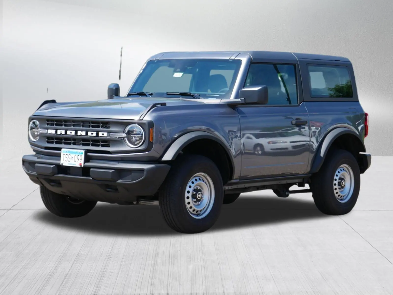 2025 Ford Bronco Base 4x4 photo 3