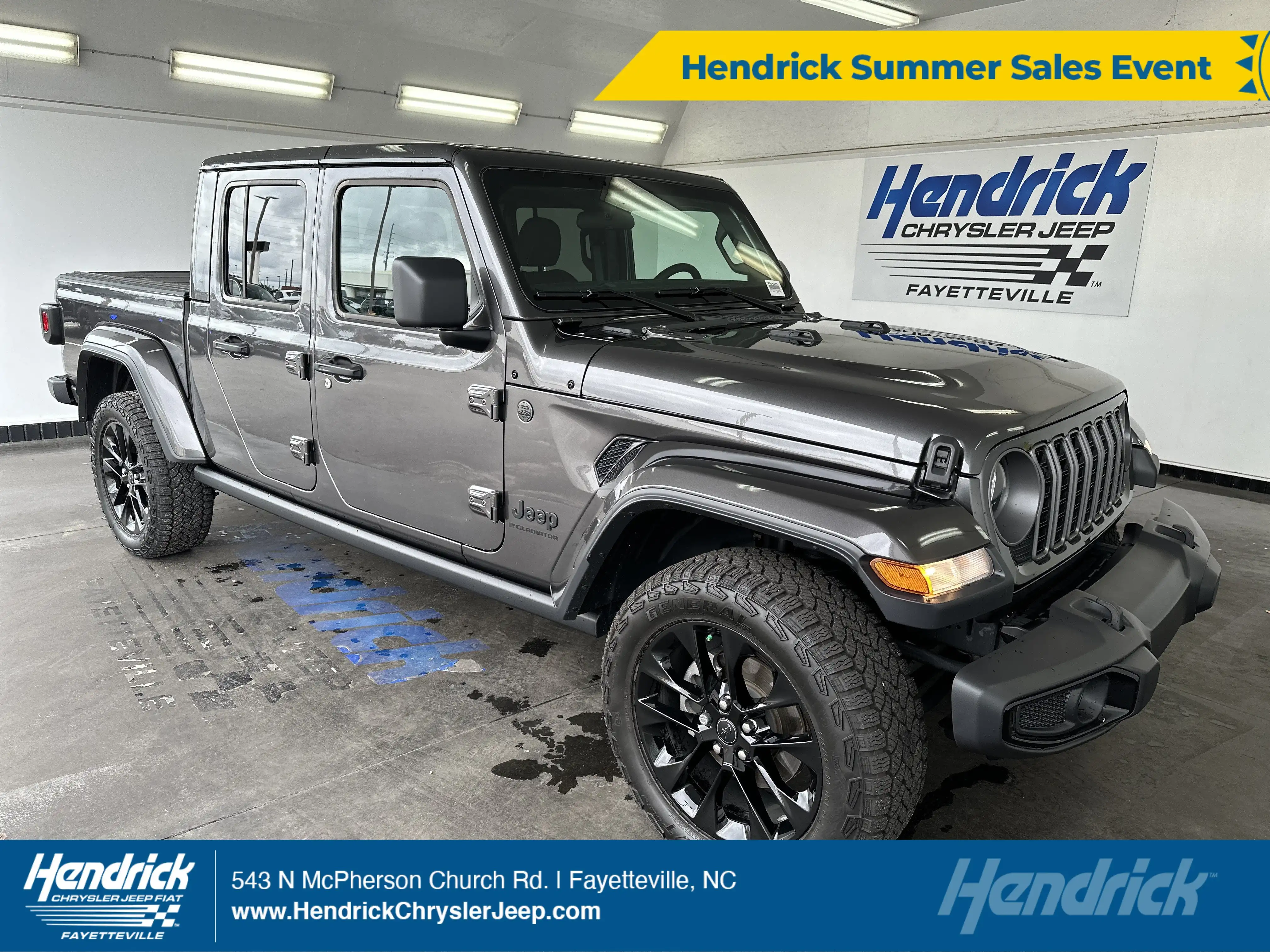 2025 Jeep Gladiator Nighthawk Auto's photo