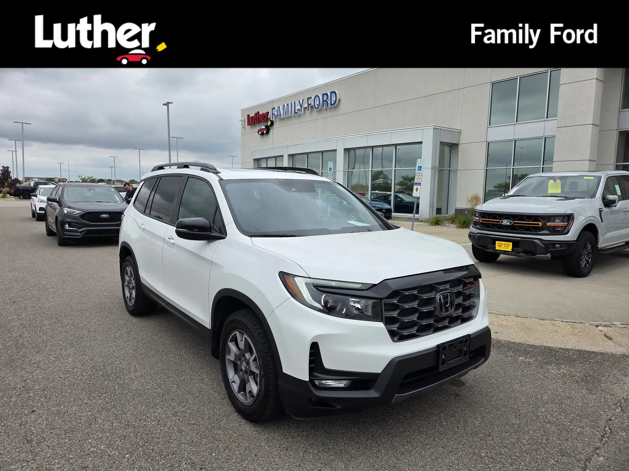 2022 Honda Passport 3.5 TrailSport 4WD Auto's photo