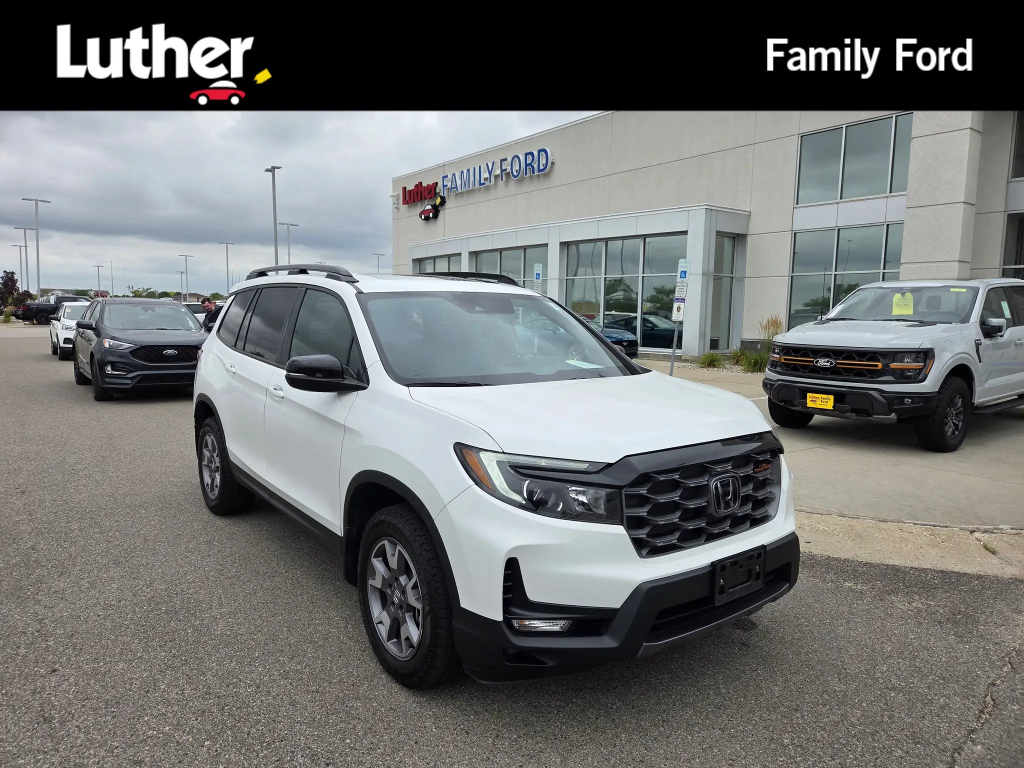 2022 Honda Passport 3.5 TrailSport 4WD Auto's photo