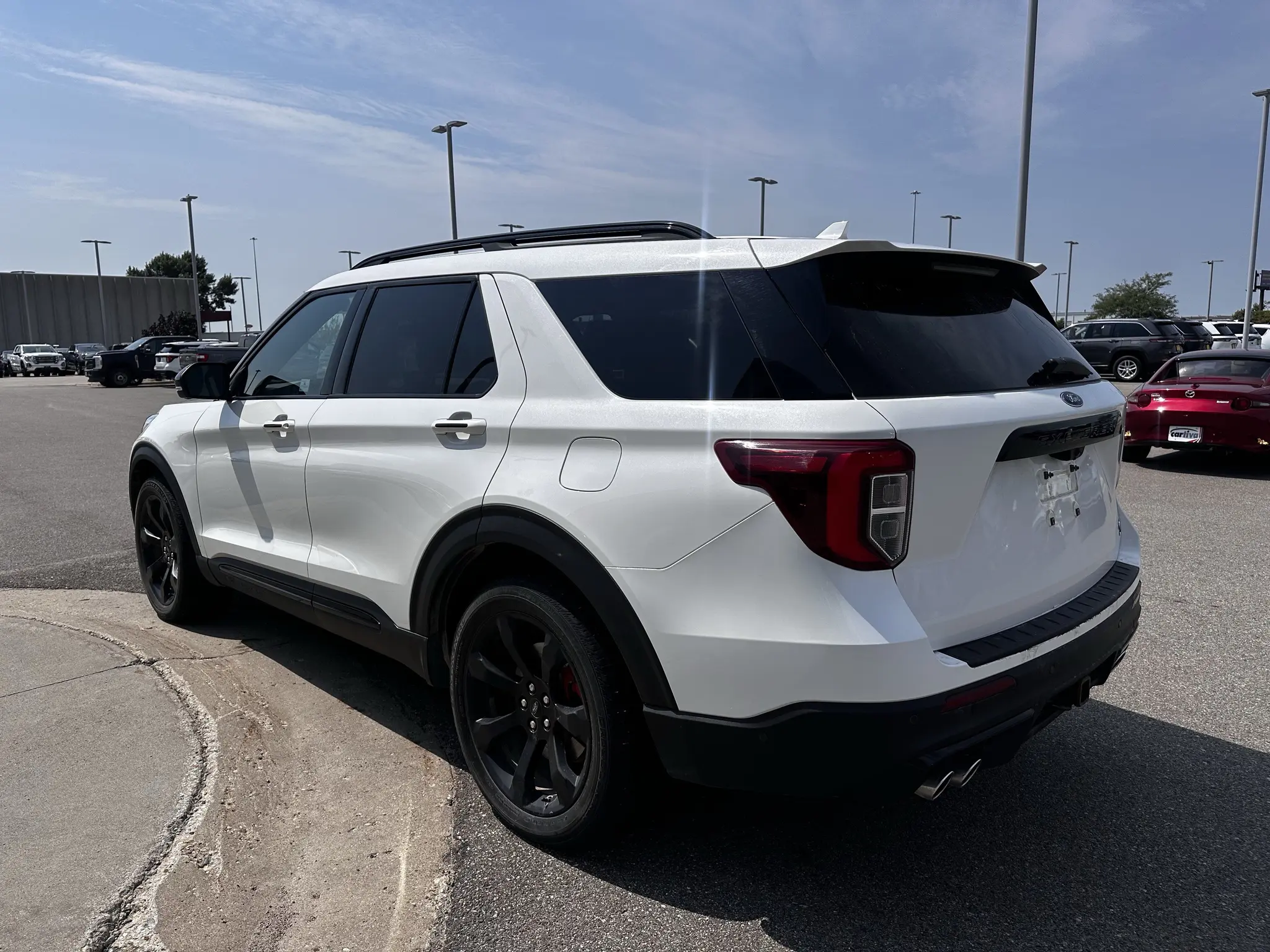 2020 Ford Explorer ST 4WD photo 4