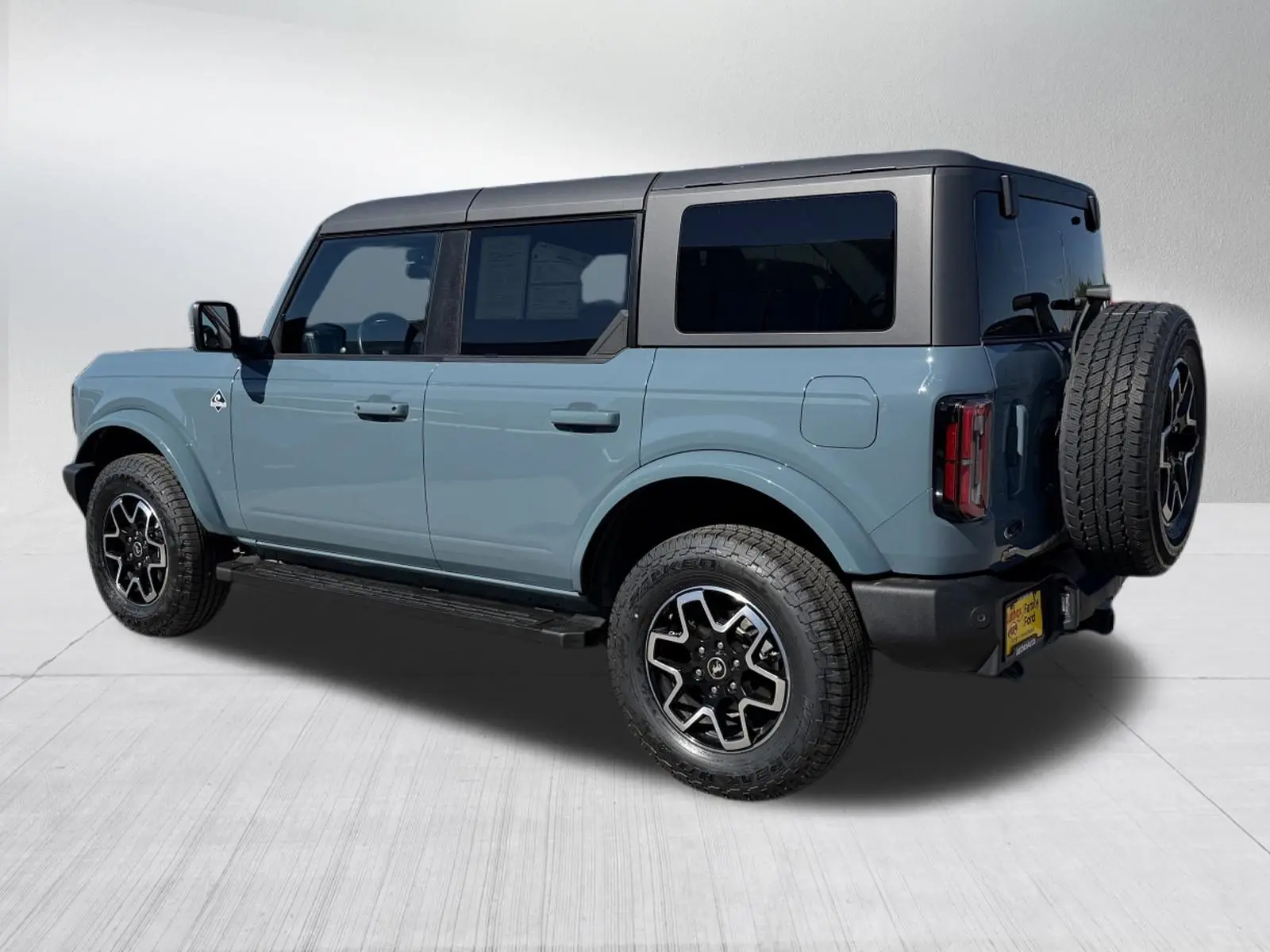 2023 Ford Bronco Outer Banks 4x4 photo 5