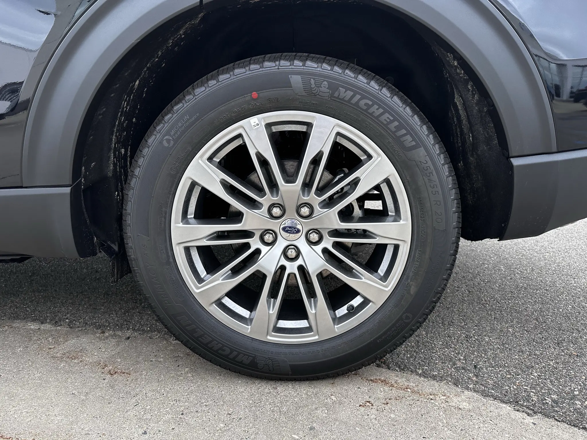 2026 Ford Explorer Active 4WD photo 5