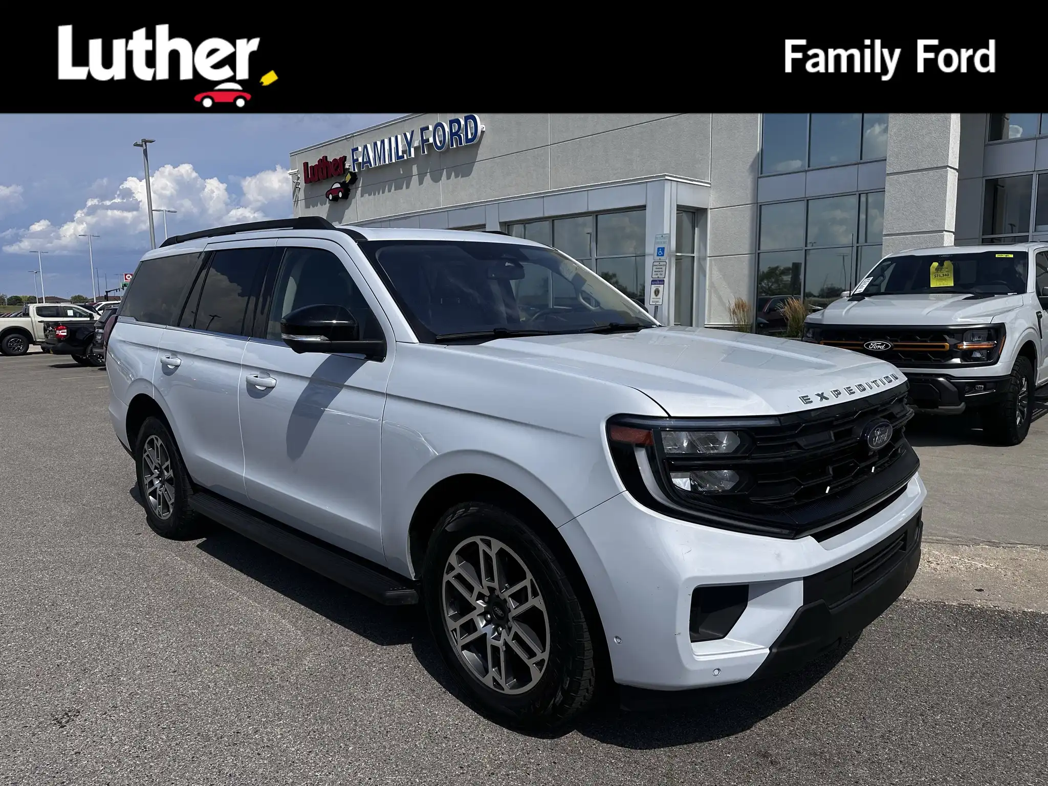 2025 Ford Expedition Active 4x4's photo