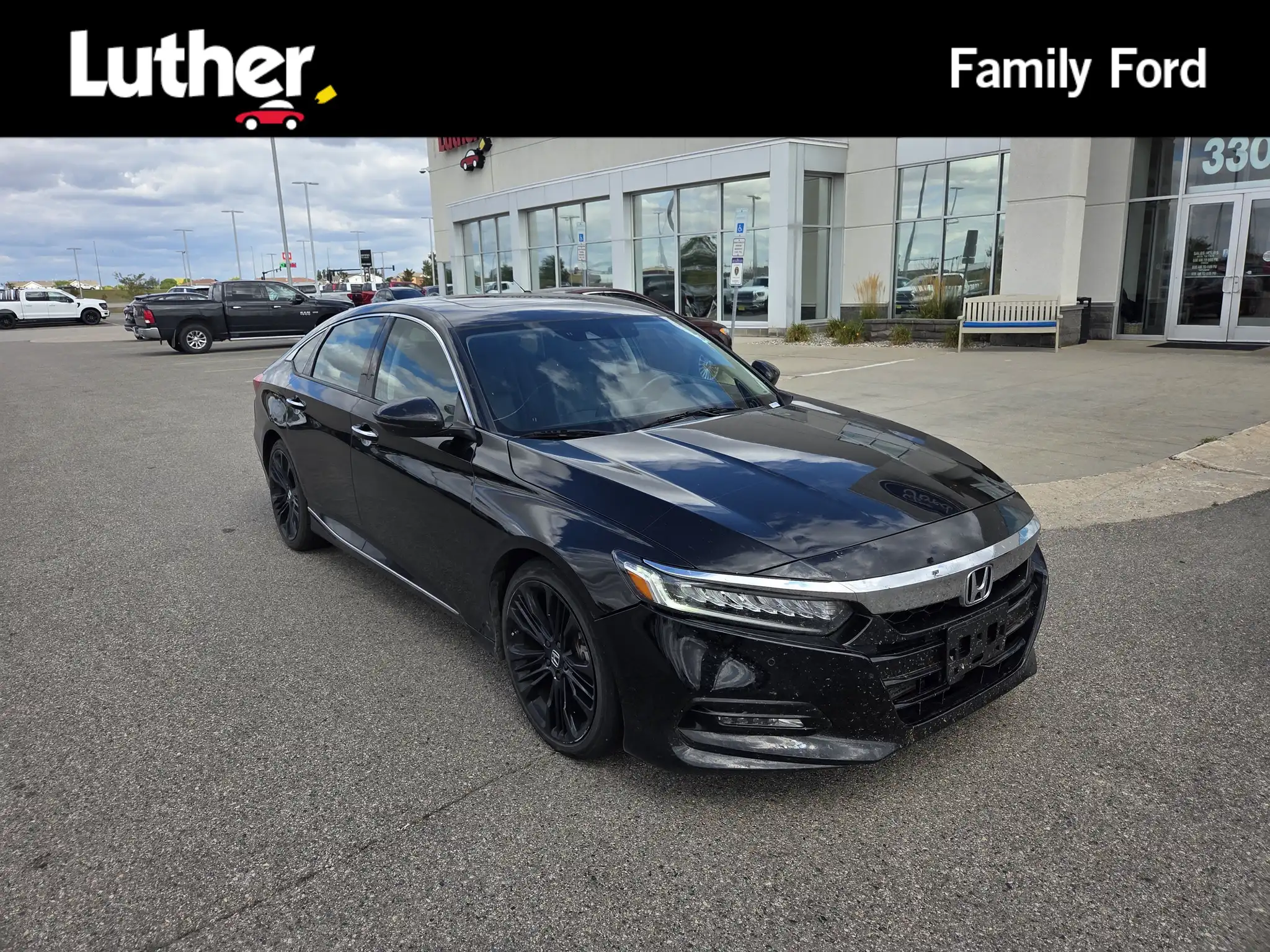 2018 Honda Accord 1.5T Touring Auto's photo