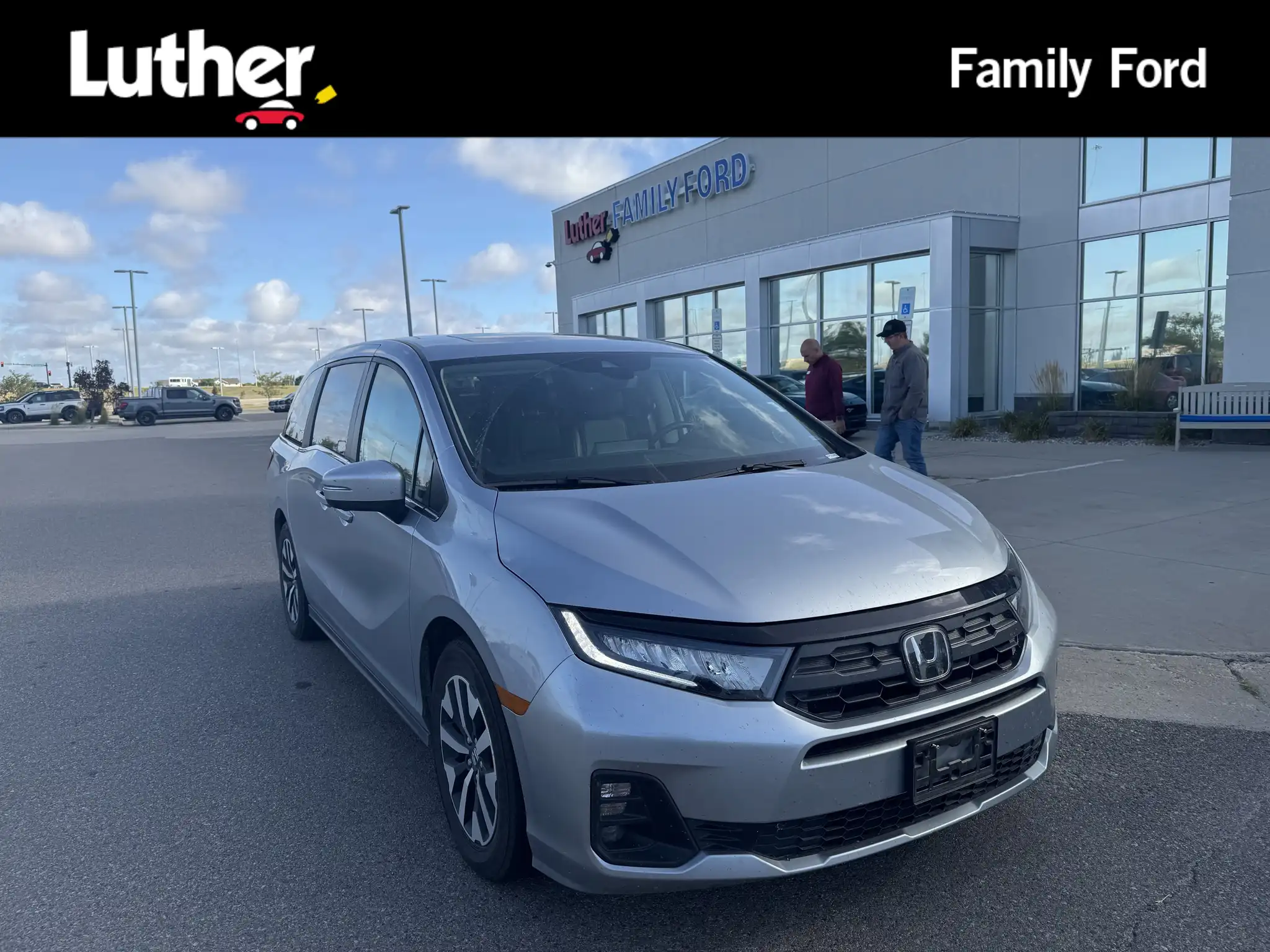 2025 Honda Odyssey EX-L's photo