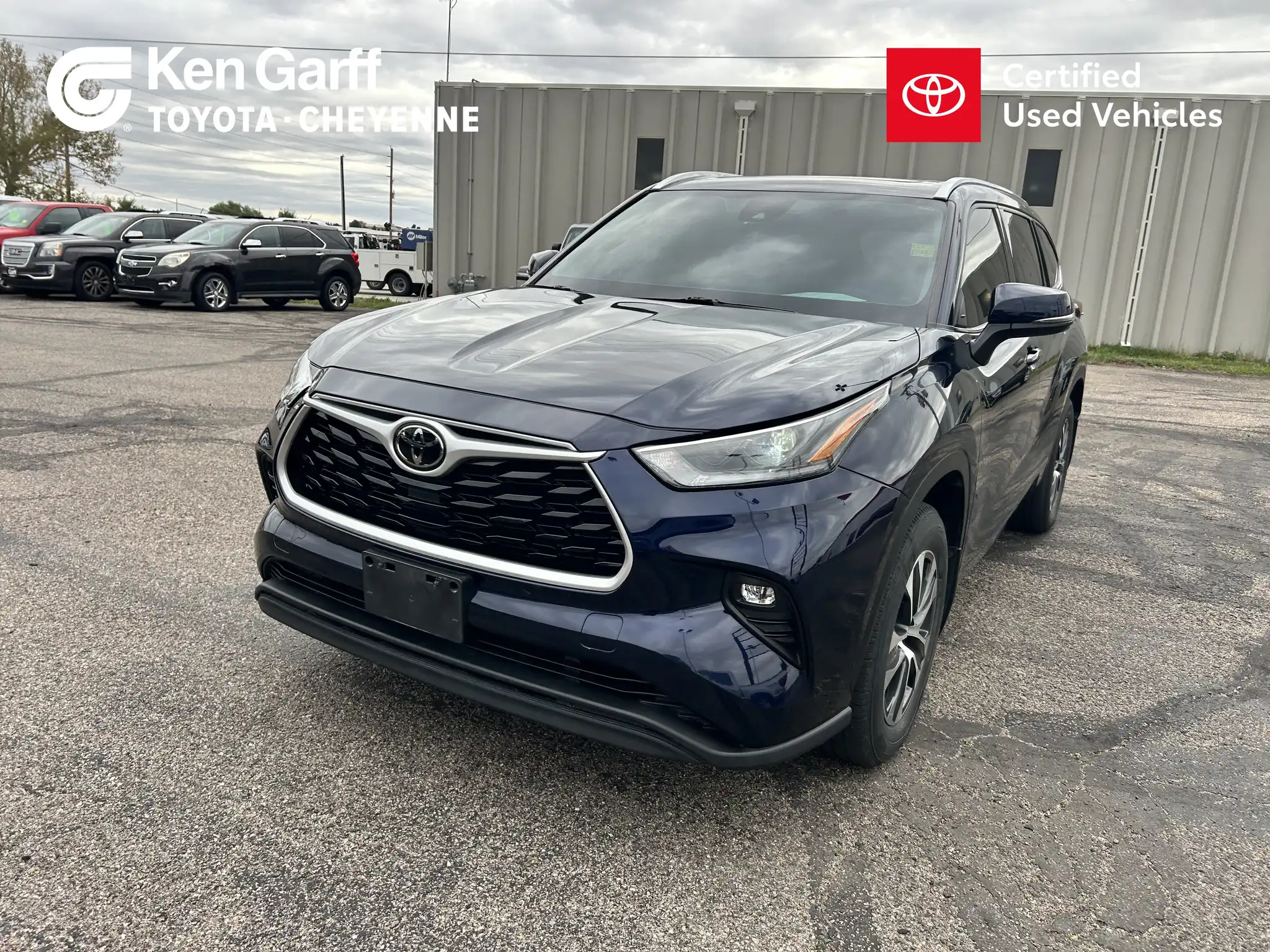 2021 Toyota Highlander XLE 4WD V6's photo