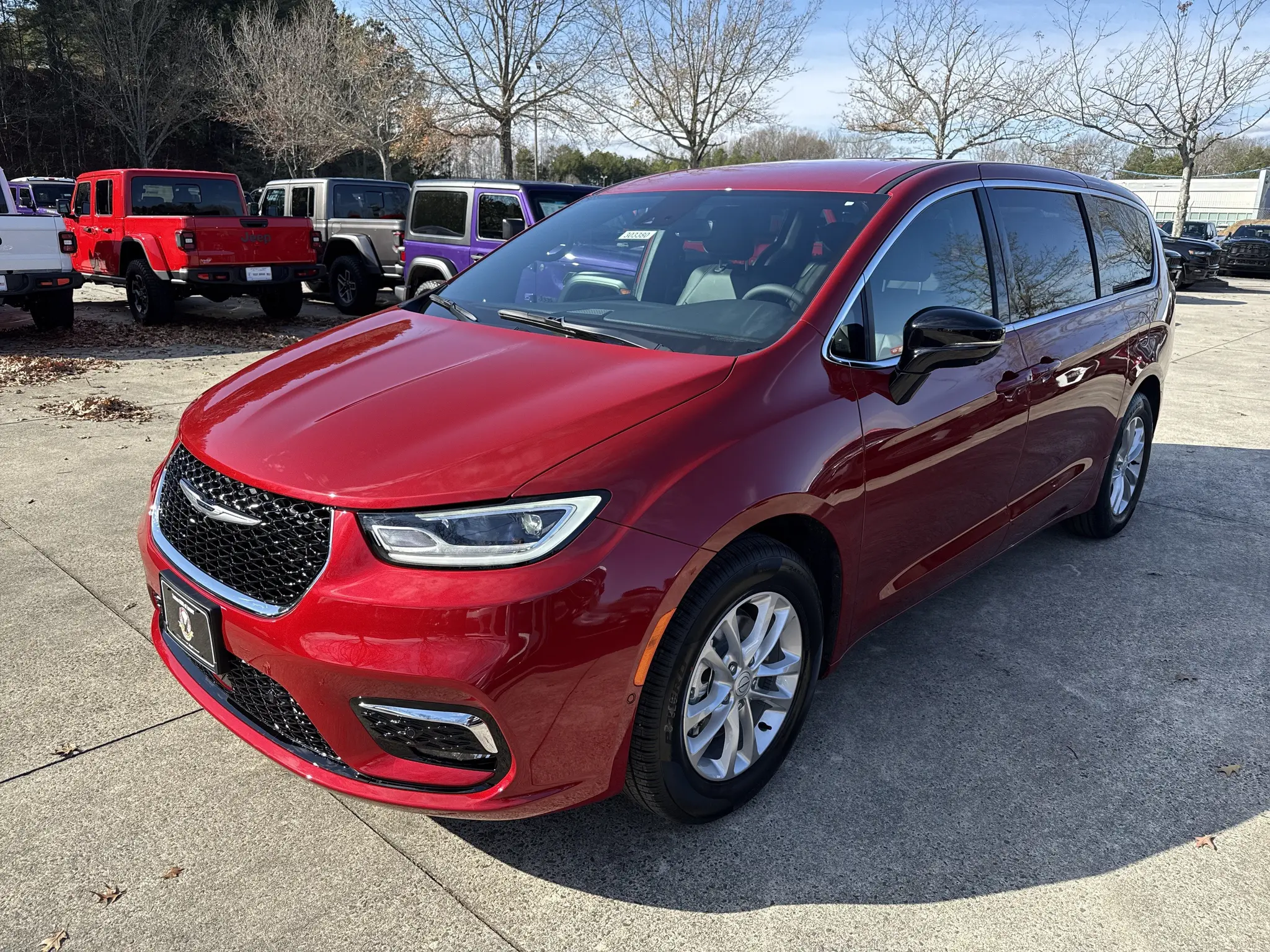 2026 Chrysler Pacifica Select photo 3