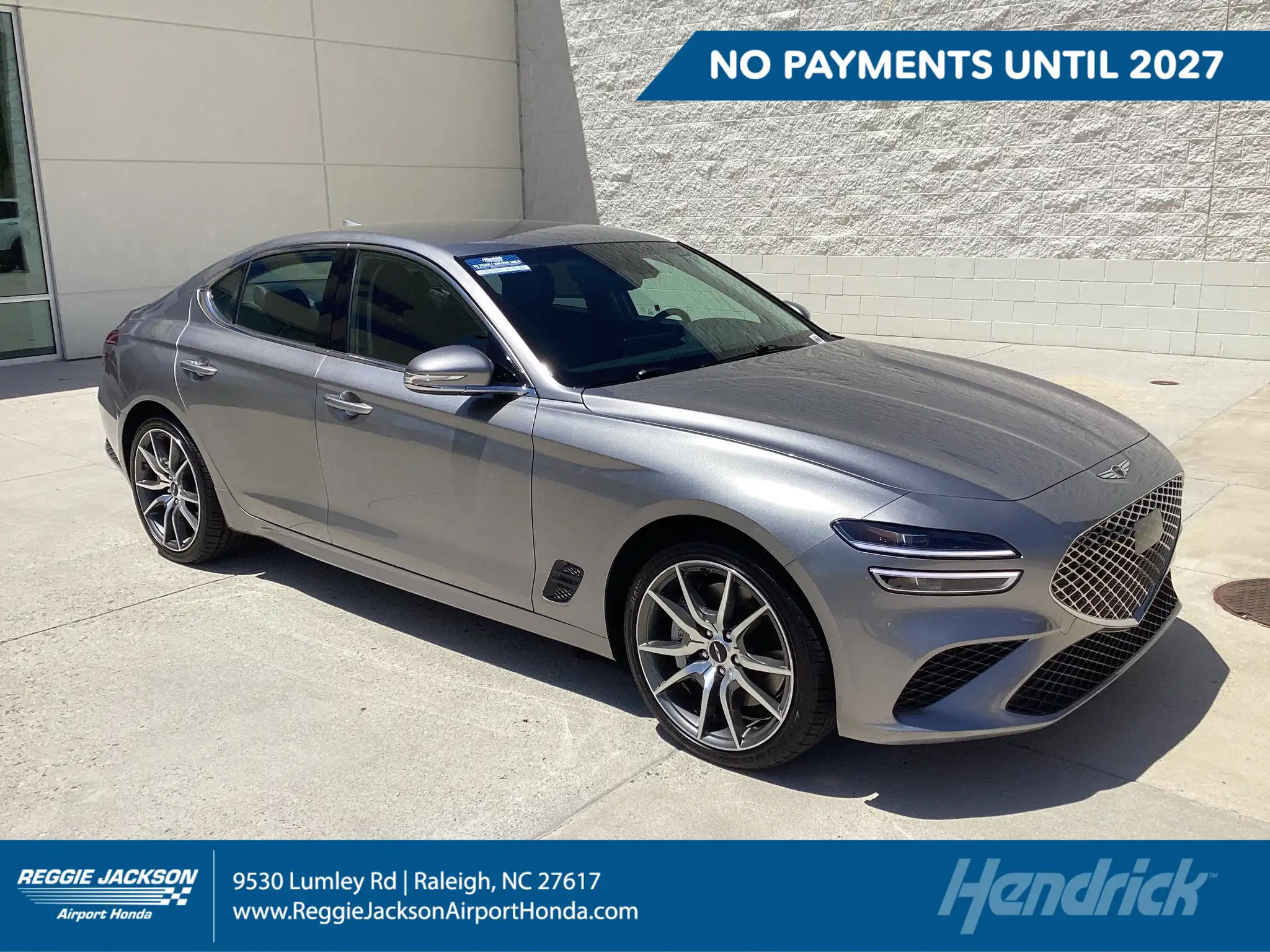 2025 Genesis G70 2.5T Standard's photo