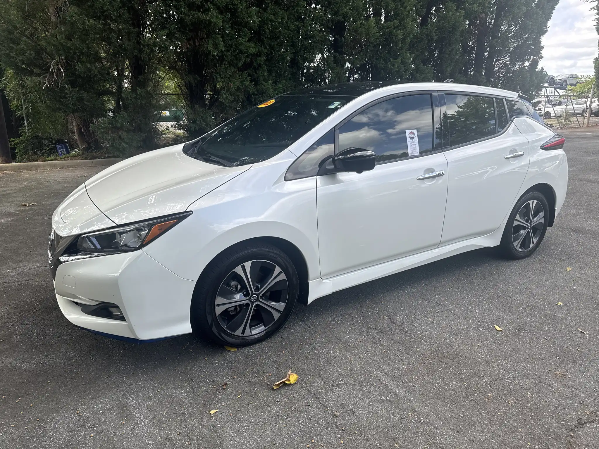 2022 Nissan Leaf SL Plus's photo