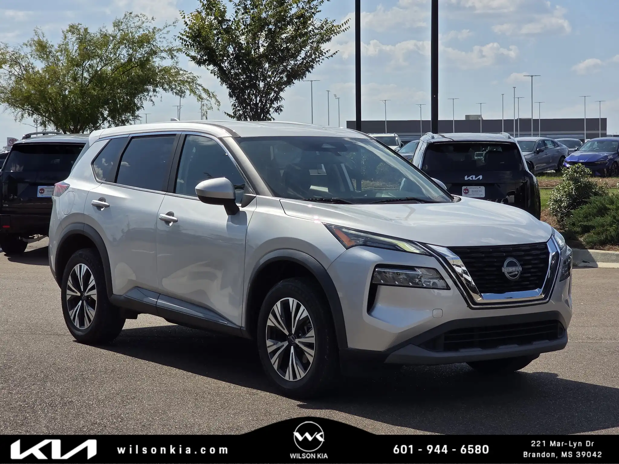 2023 Nissan Rogue SV AWD's photo