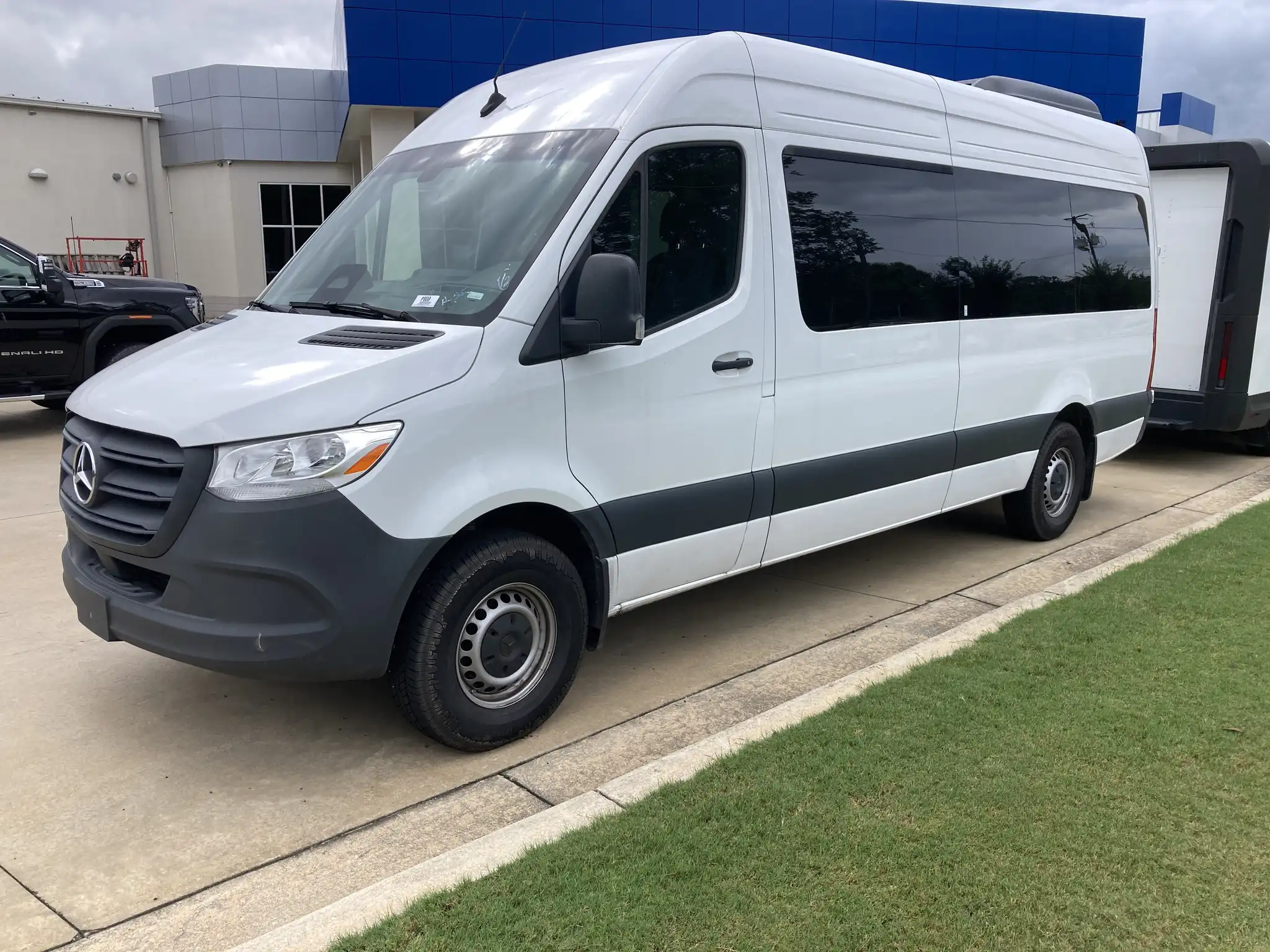 2025 Mercedes-Benz Sprinter 2500 170 WB High Roof's photo