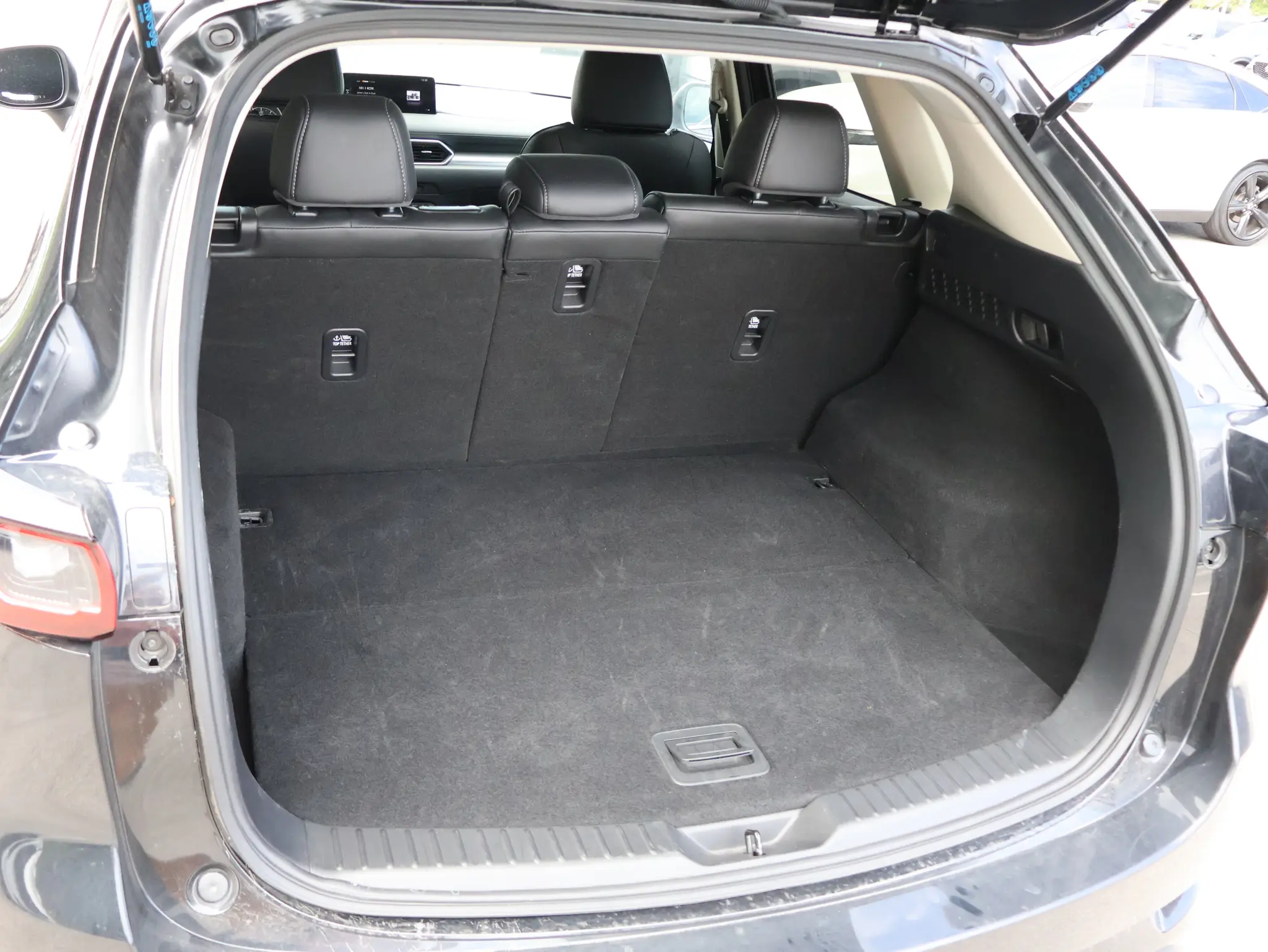 2025 Mazda CX-5 S Select Package Auto AWD photo 5