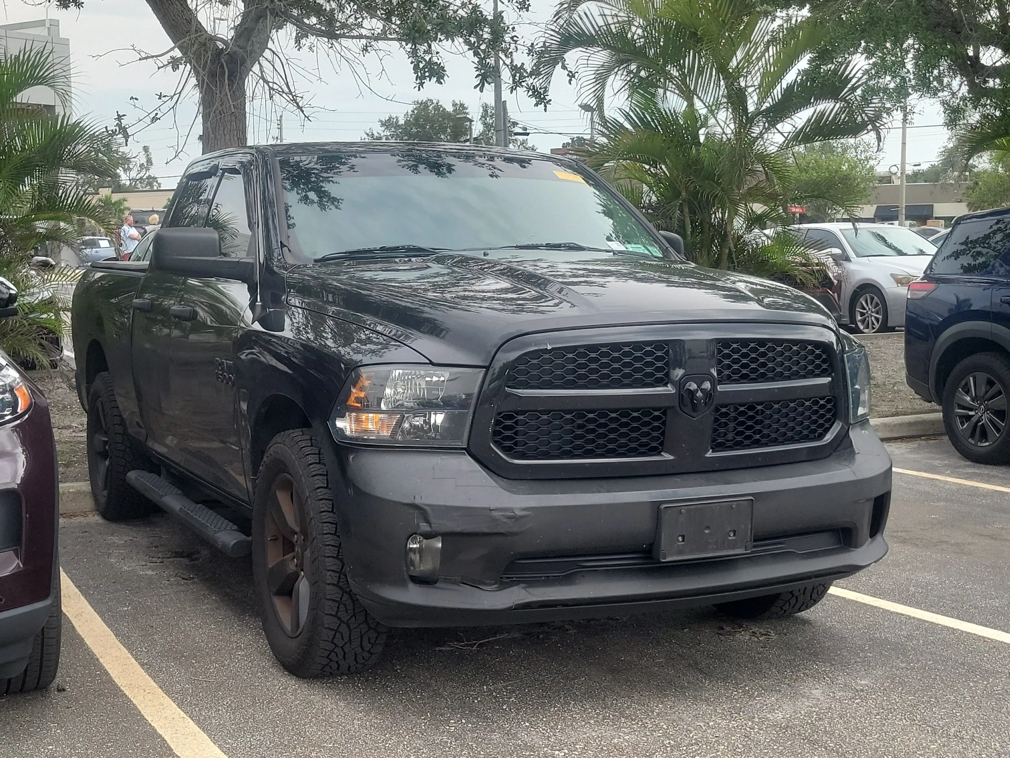2018 RAM 1500 Express 4x4 Quad Cab 6'4's photo
