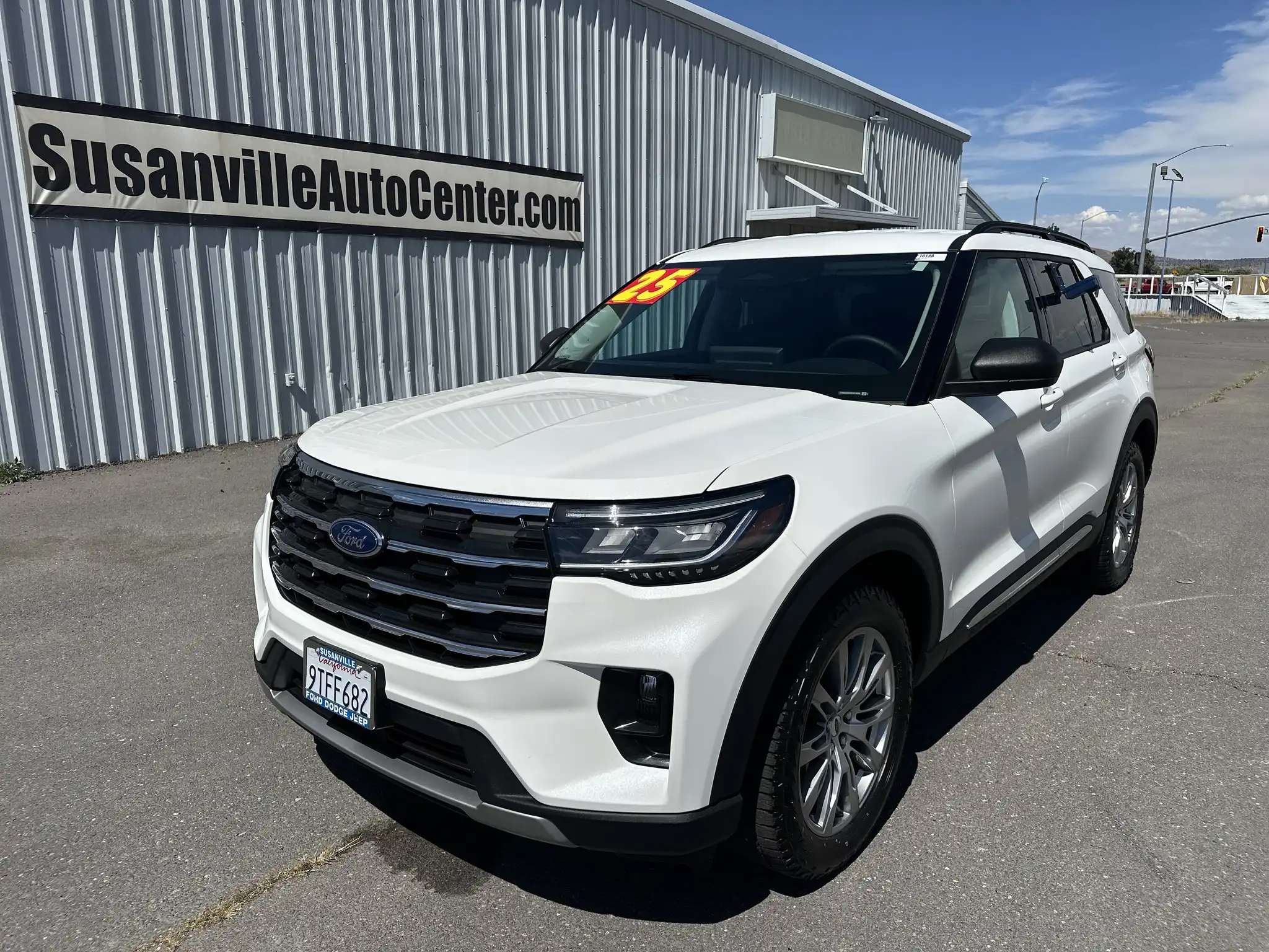 2025 Ford Explorer Active 4WD (PL535)'s photo