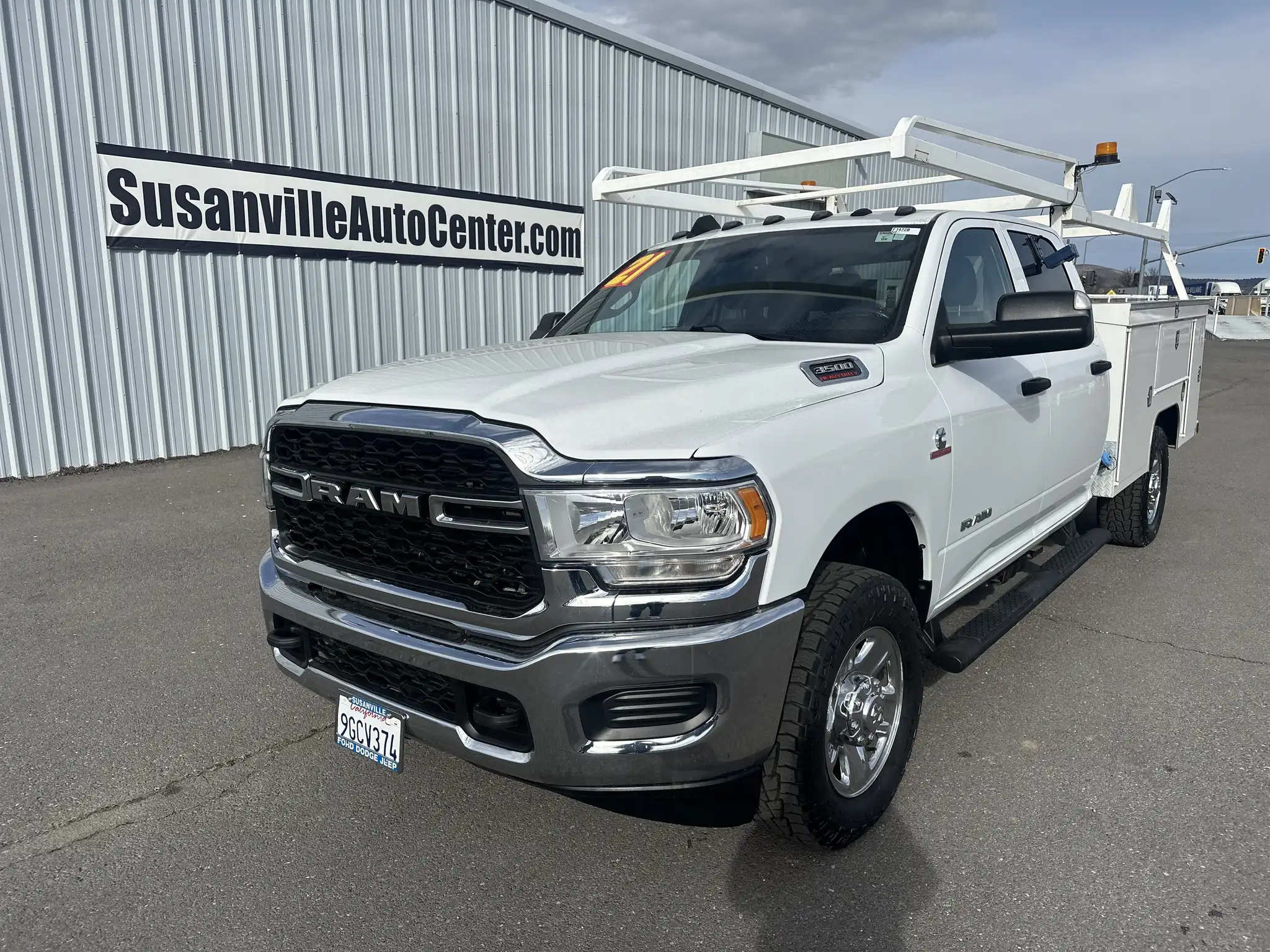 2021 RAM 3500 Pre-Owned 2021 Ram 3500 Chassis Cab Tradesman's photo