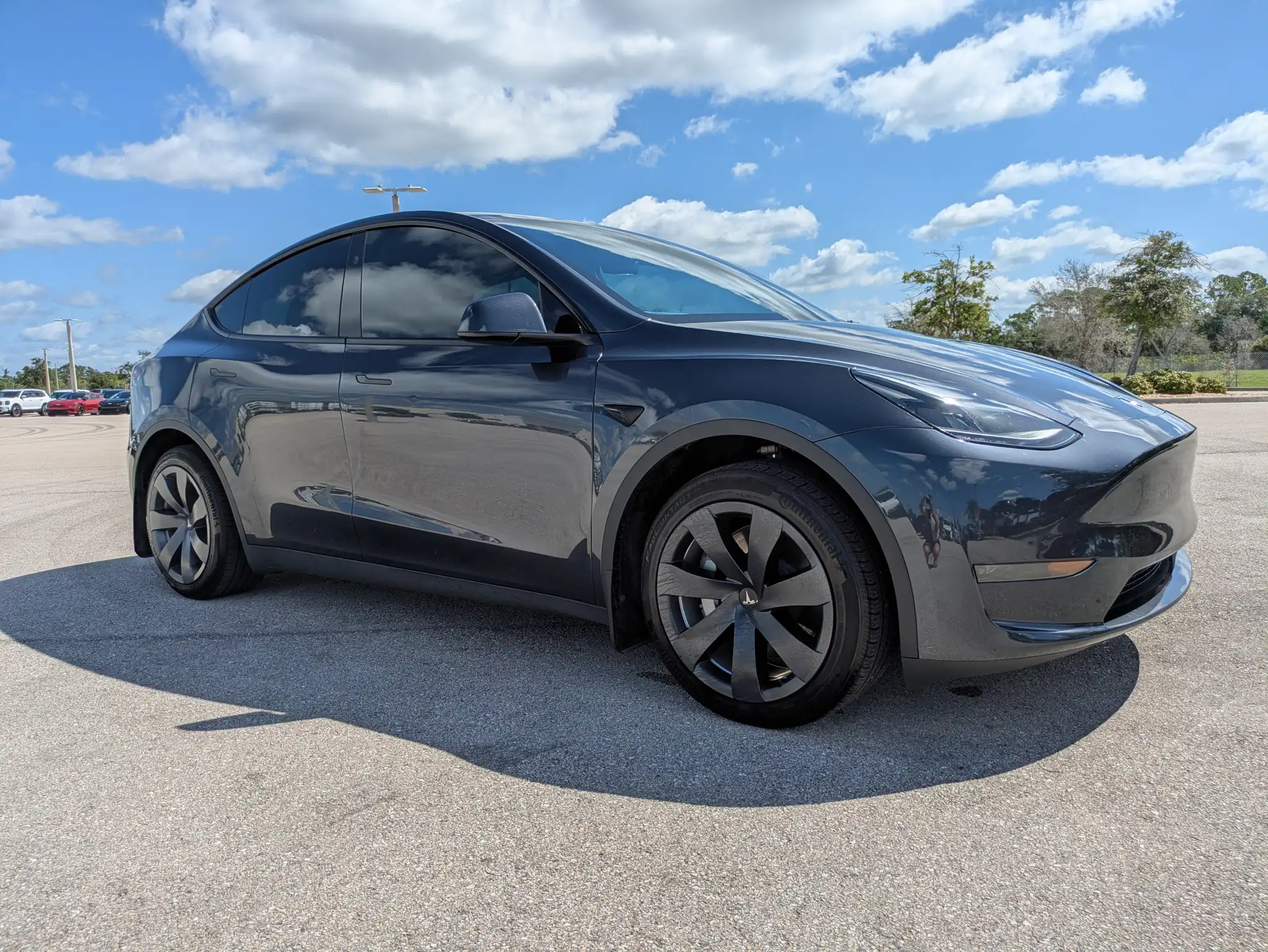 2024 Tesla Model Y Long Range Rear Wheel Drive's photo