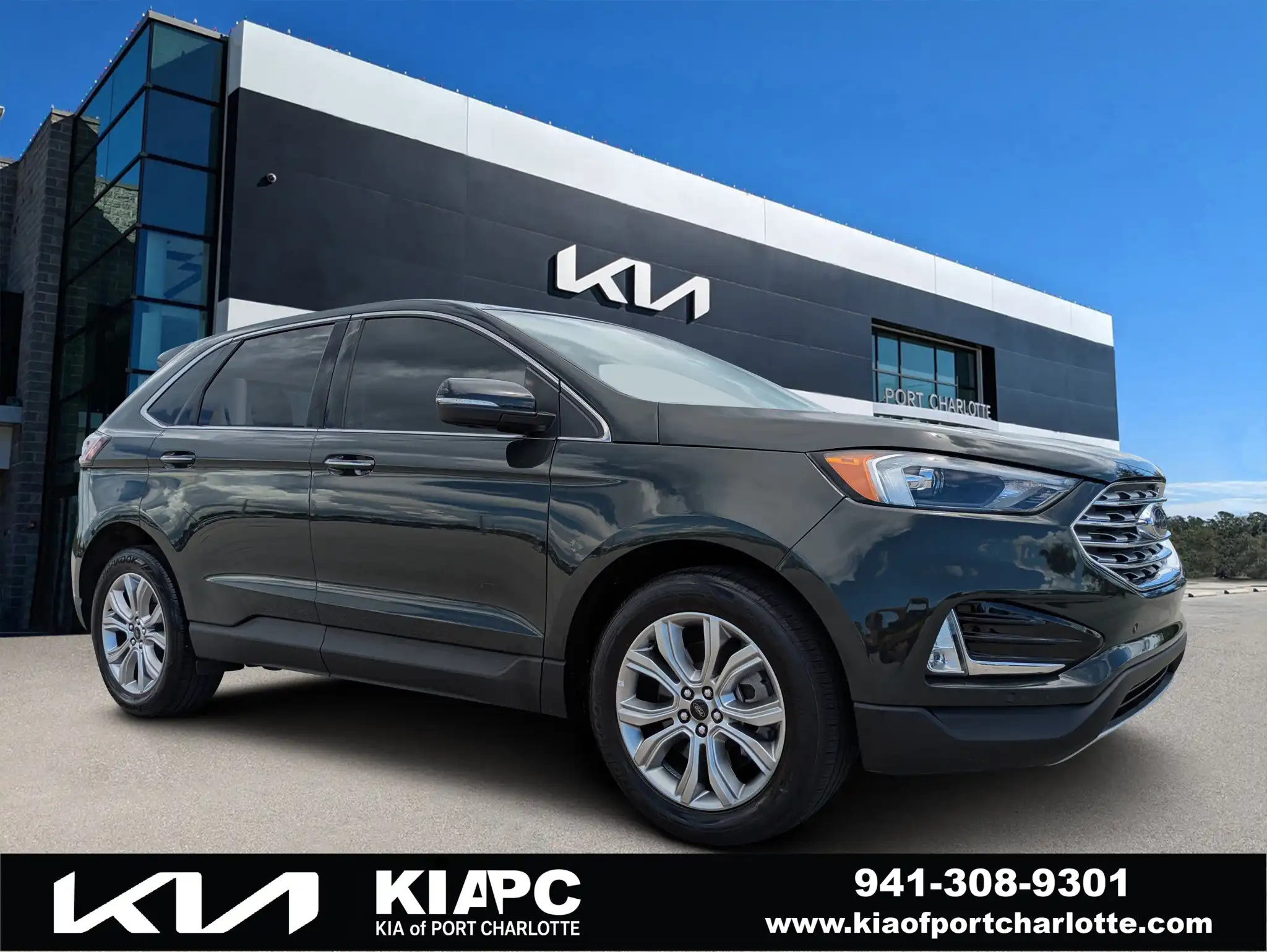 2024 Ford Edge Titanium AWD's photo